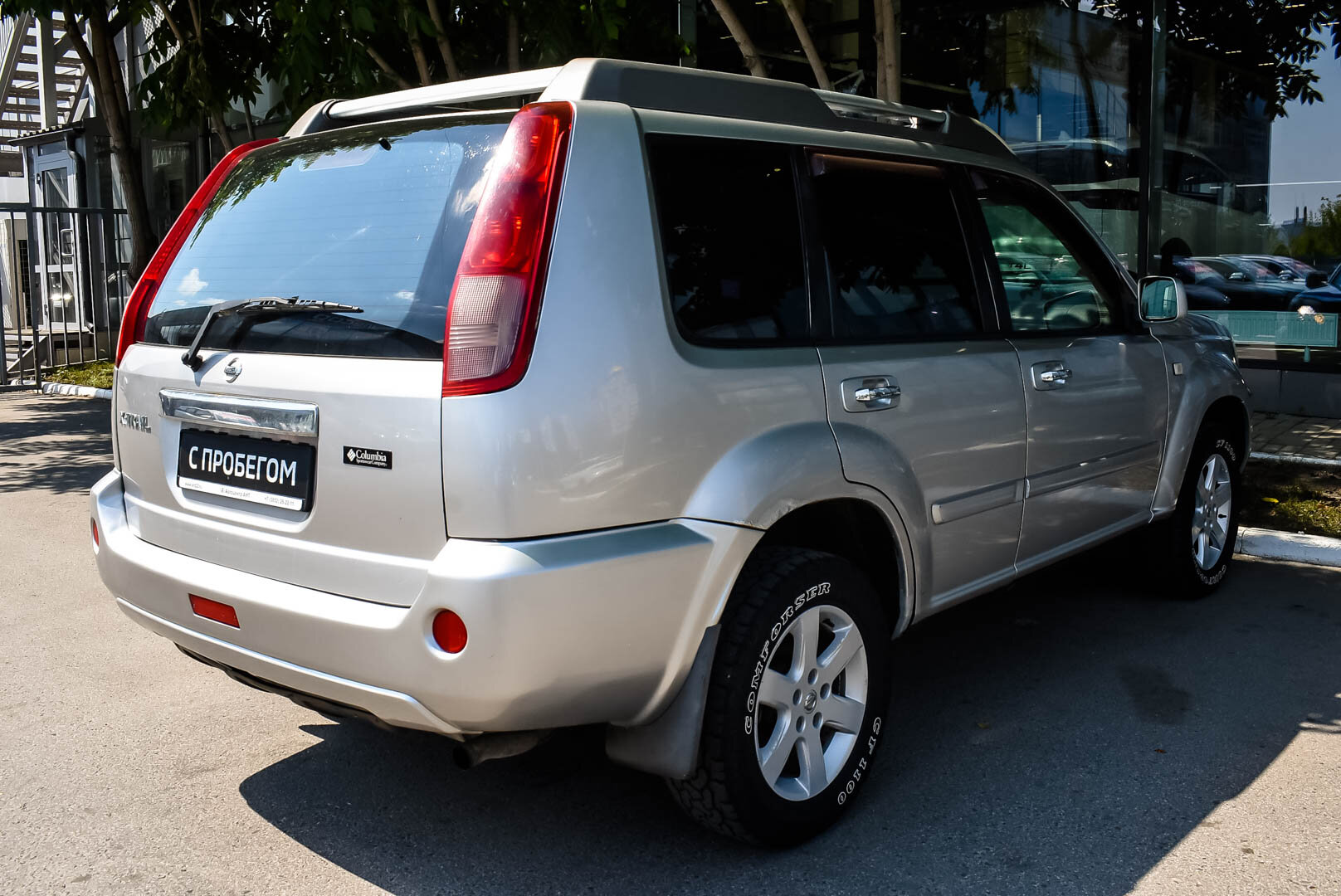 Nissan X-Trail, I Рестайлинг 2.5 MT (165 л.с.) 4WD 2006
