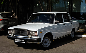 Lada (ВАЗ) 2107, I 1.6 MT (74 л.с.)