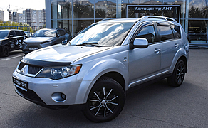 Mitsubishi Outlander, II 3.0 AT (220 л.с.) 4WD
