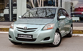 Toyota Yaris, II Рестайлинг 1.5 AT (106 л.с.)