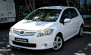 Toyota Auris, I Рестайлинг 1.6 AT (124 л.с.)