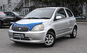 Toyota Vitz, I (P10) 1.3 AT (88 л.с.)