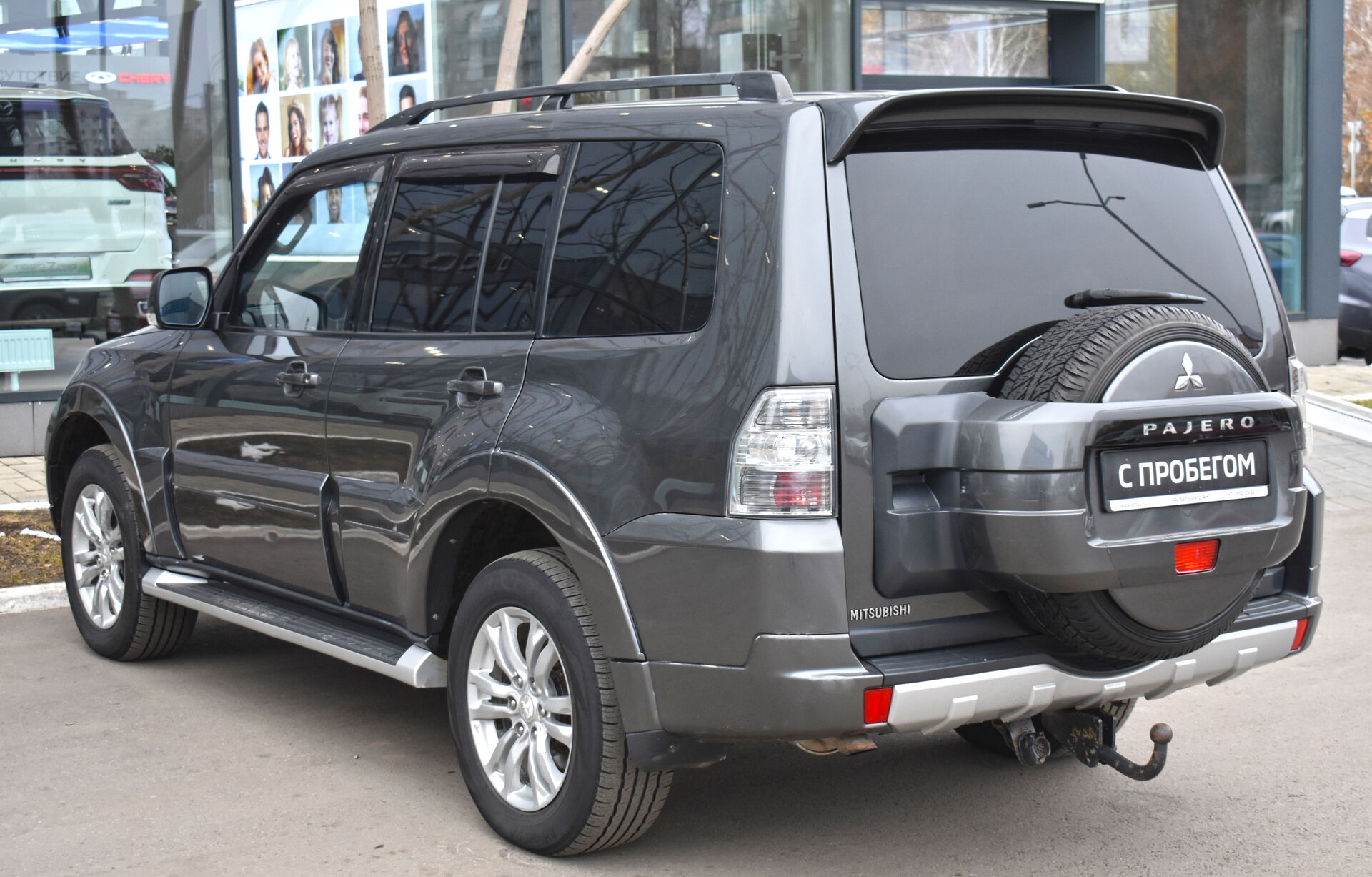 Mitsubishi Pajero, IV Рестайлинг 1 3.2d AT (200 л.с.) 4WD 2013