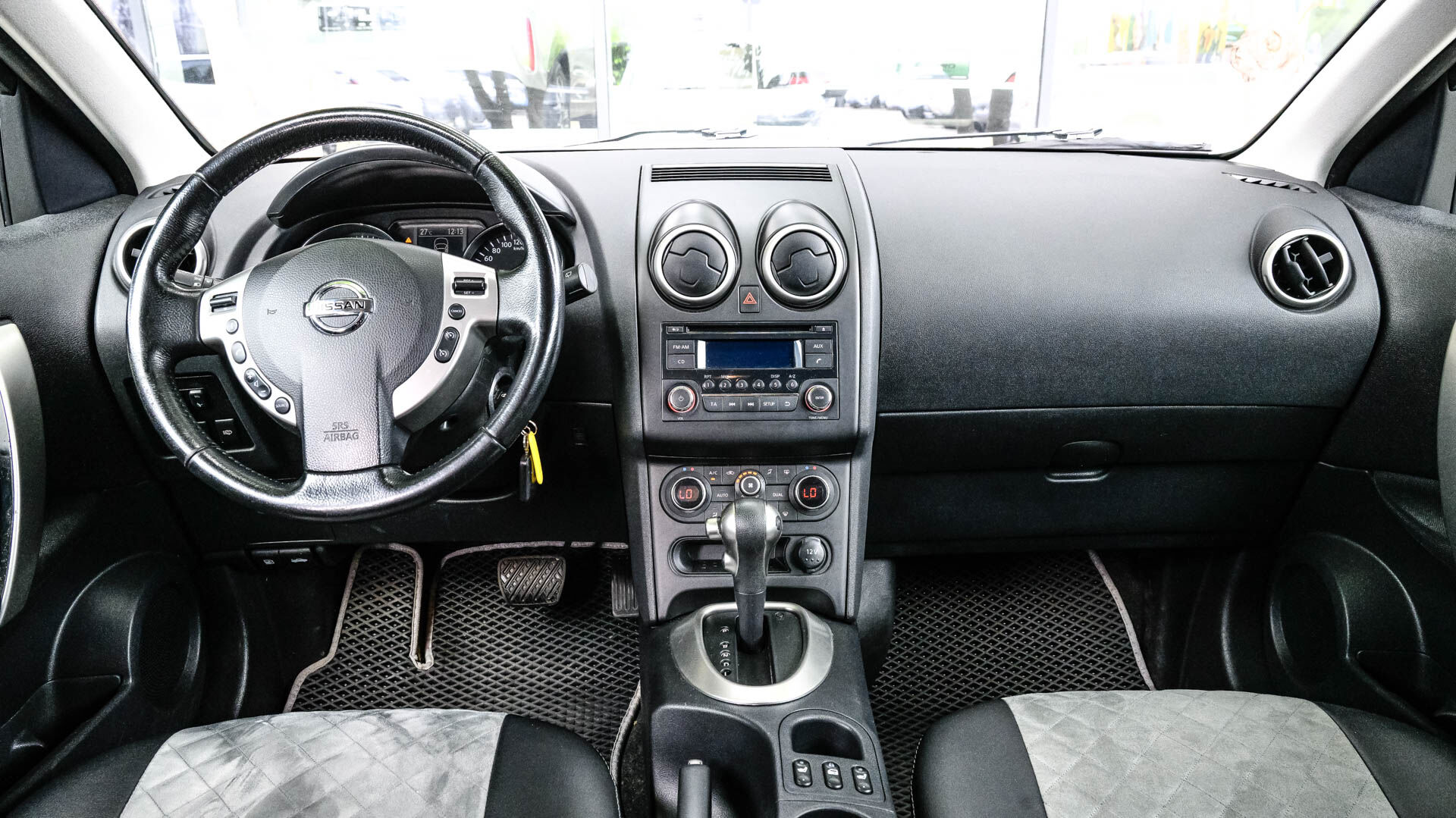 Nissan Qashqai, I Рестайлинг 1.6 CVT (117 л.с.) 2012