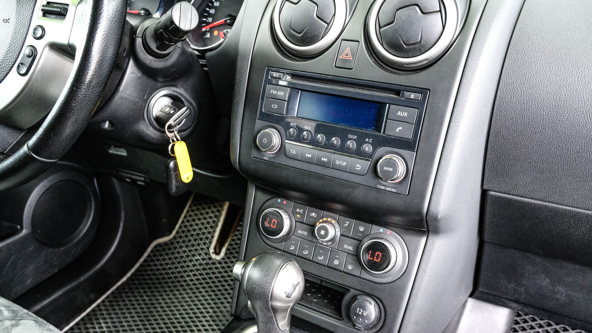 Nissan Qashqai, I Рестайлинг 1.6 CVT (117 л.с.) 2012