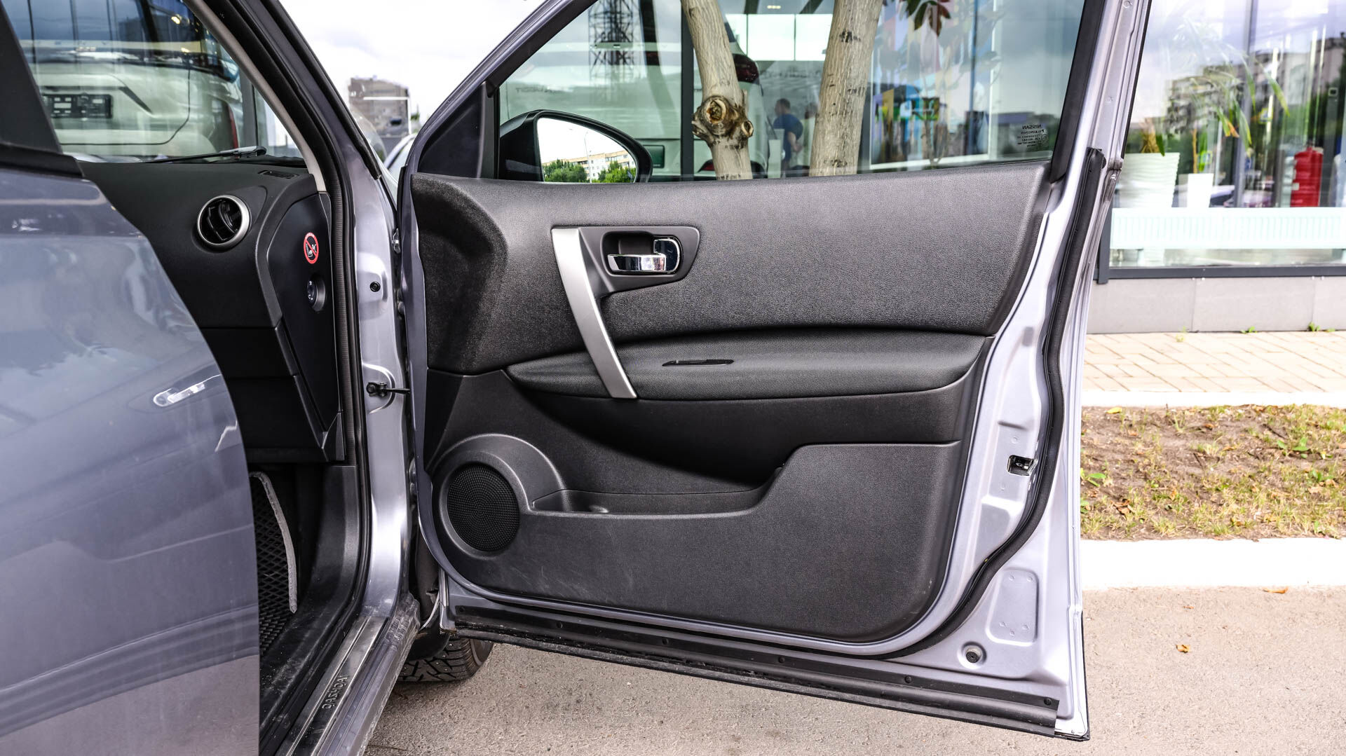 Nissan Qashqai, I Рестайлинг 1.6 CVT (117 л.с.) 2012