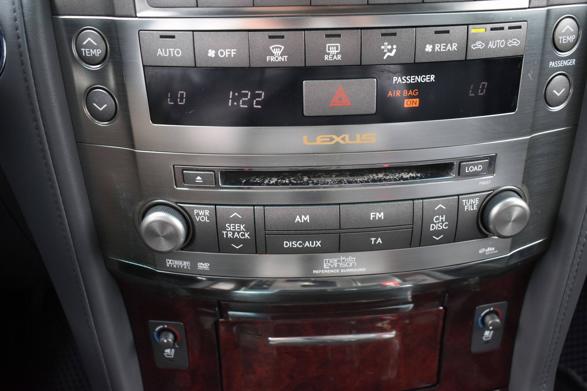 Lexus LX, III 570 5.7 AT (383 л.с.) 4WD 2008