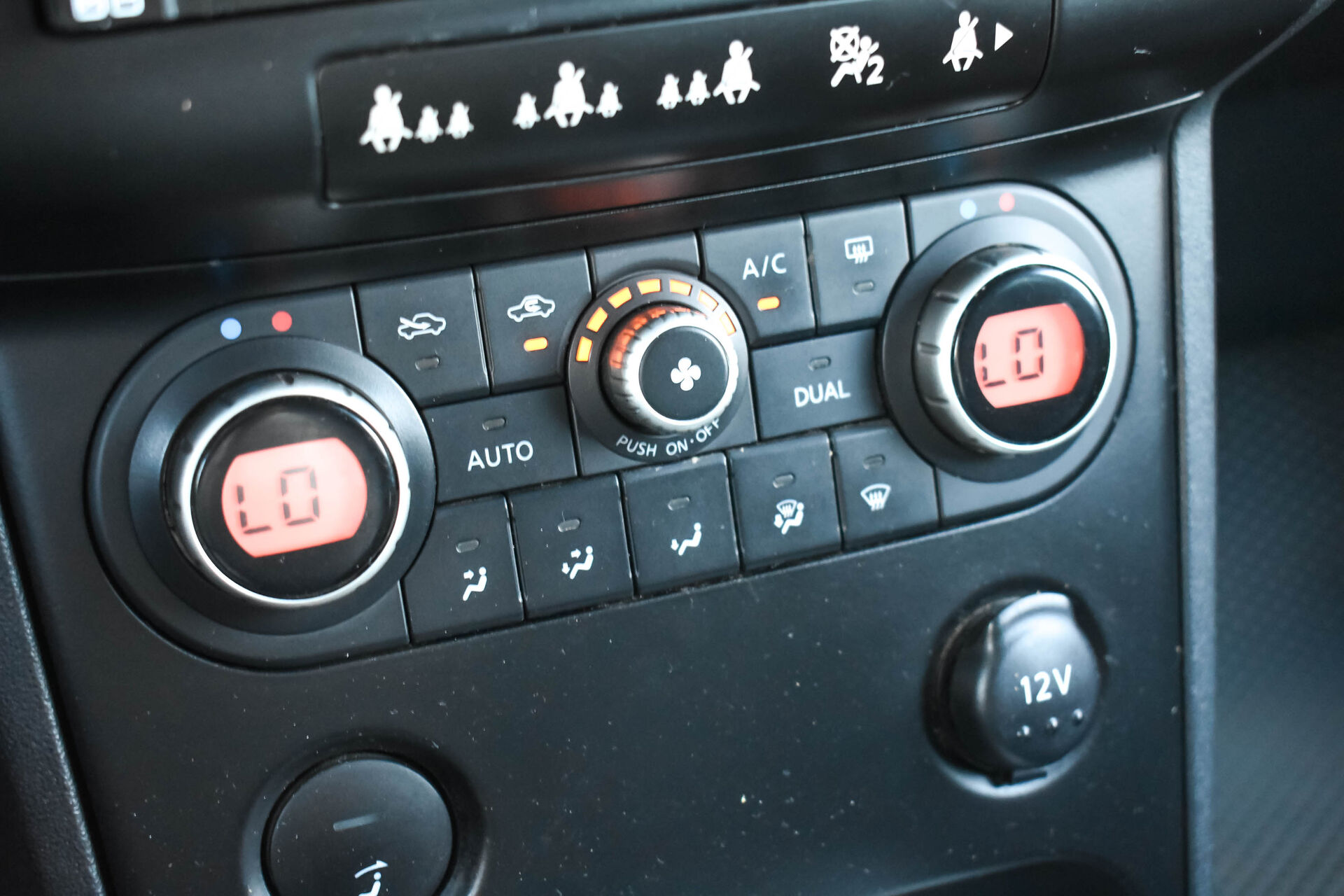 Nissan Qashqai, I 2.0 CVT (141 л.с.) 4WD 2008