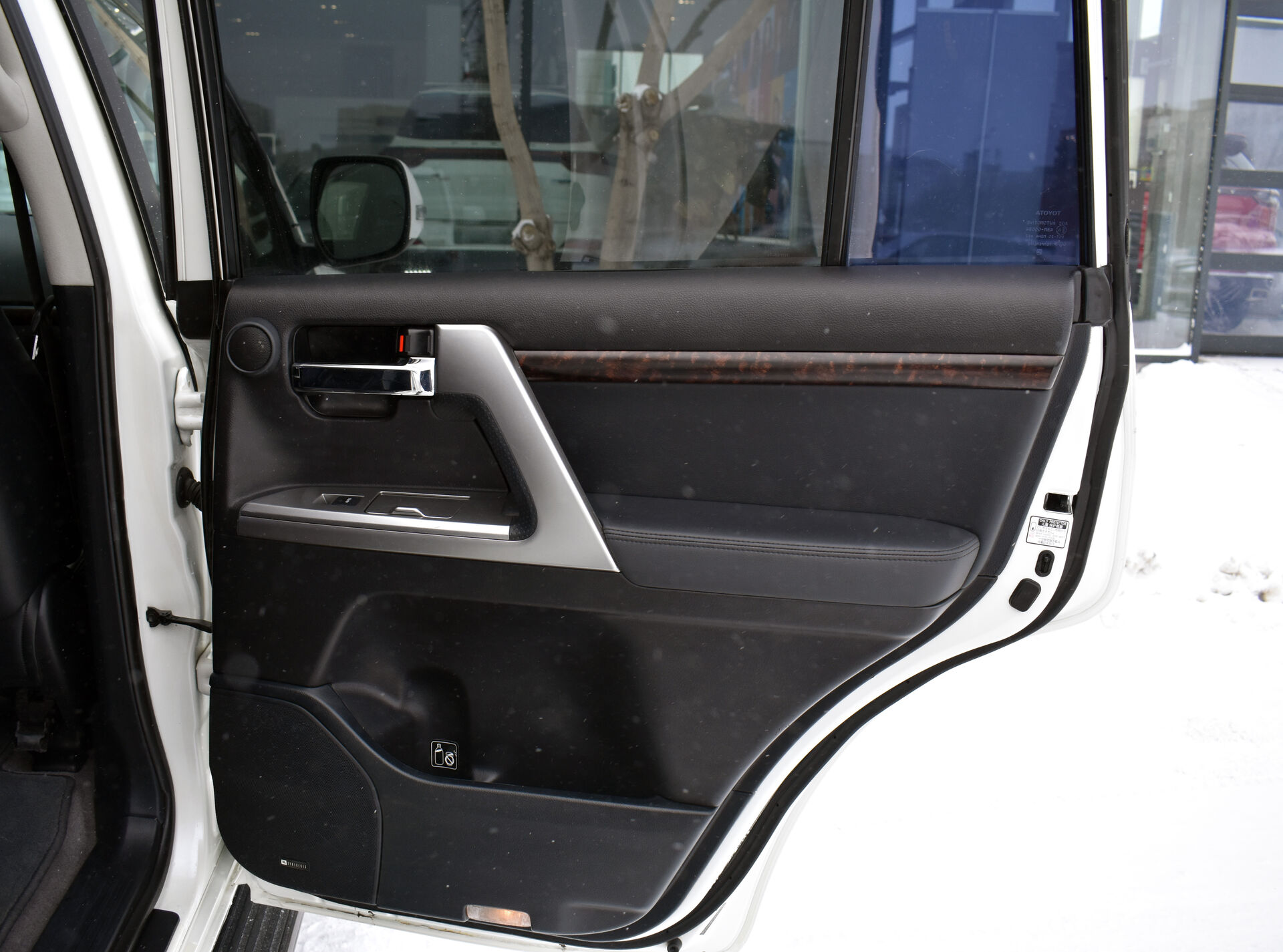 Toyota Land Cruiser, 70 Series Рестайлинг 1 76 4.5d AT (202 л.с.) 4WD 2012
