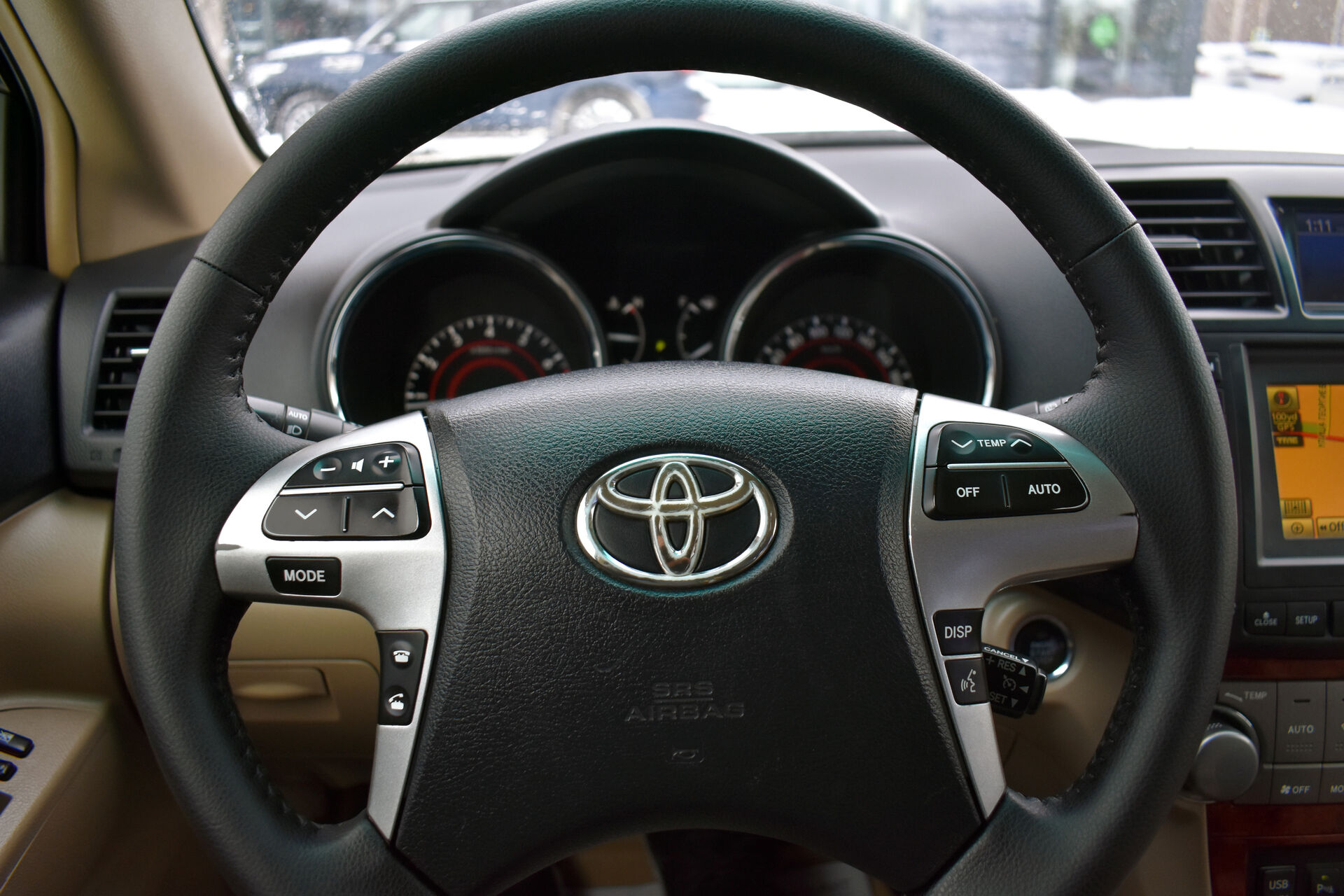 Toyota Highlander, II (U40) Рестайлинг 3.5 AT (273 л.с.) 4WD 2012