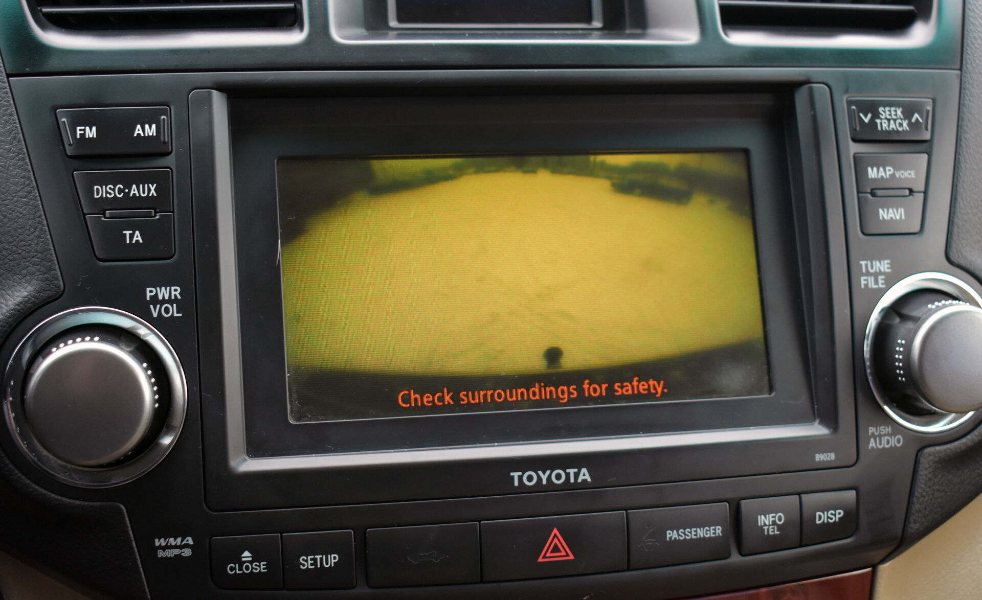 Toyota Highlander, II (U40) Рестайлинг 3.5 AT (273 л.с.) 4WD 2012