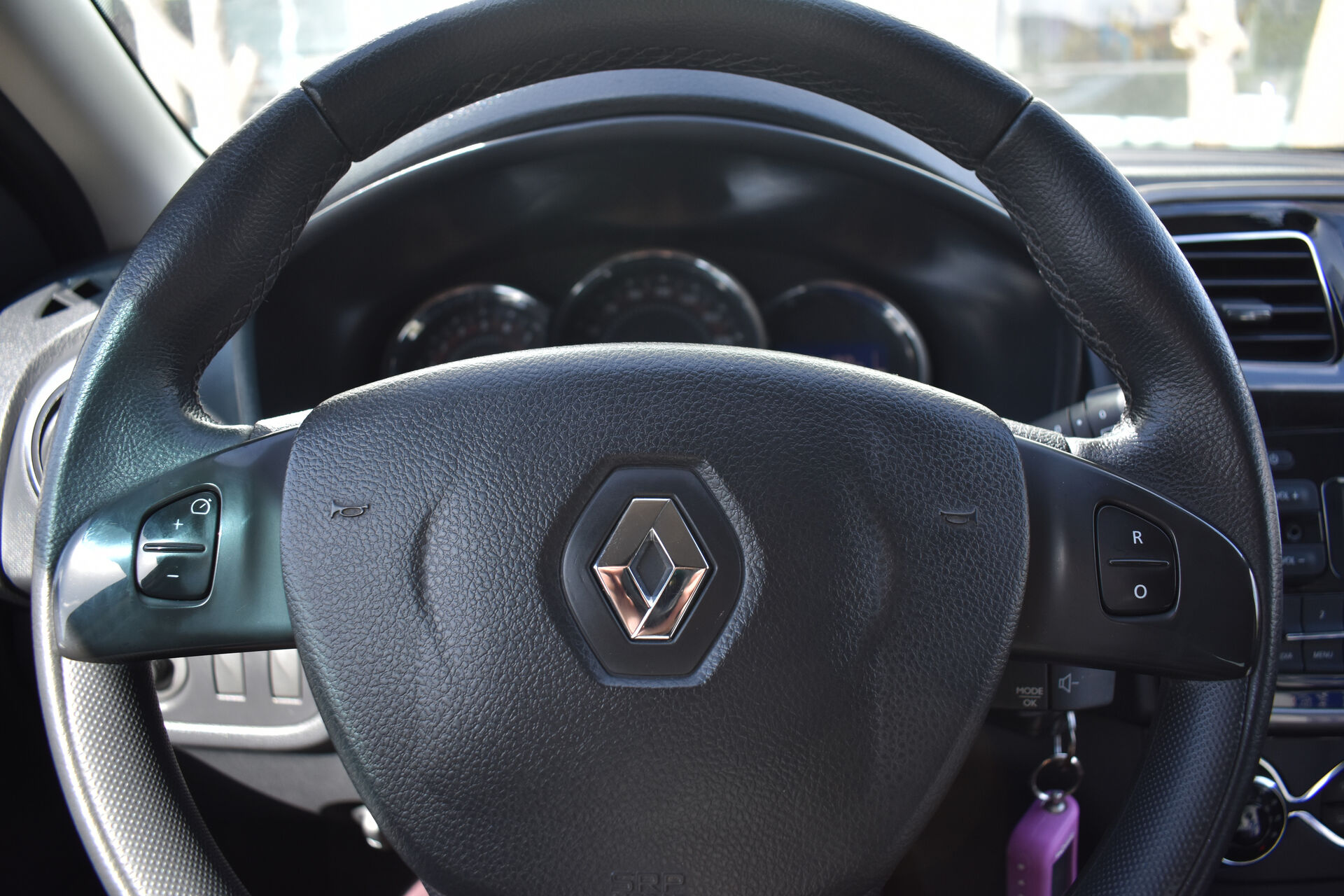 Renault Sandero, II Stepway 1.6 AT (102 л.с.) 2017