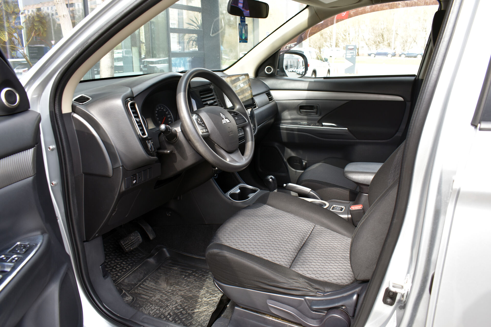 Mitsubishi Outlander, III 2.0 CVT (146 л.с.) 2013