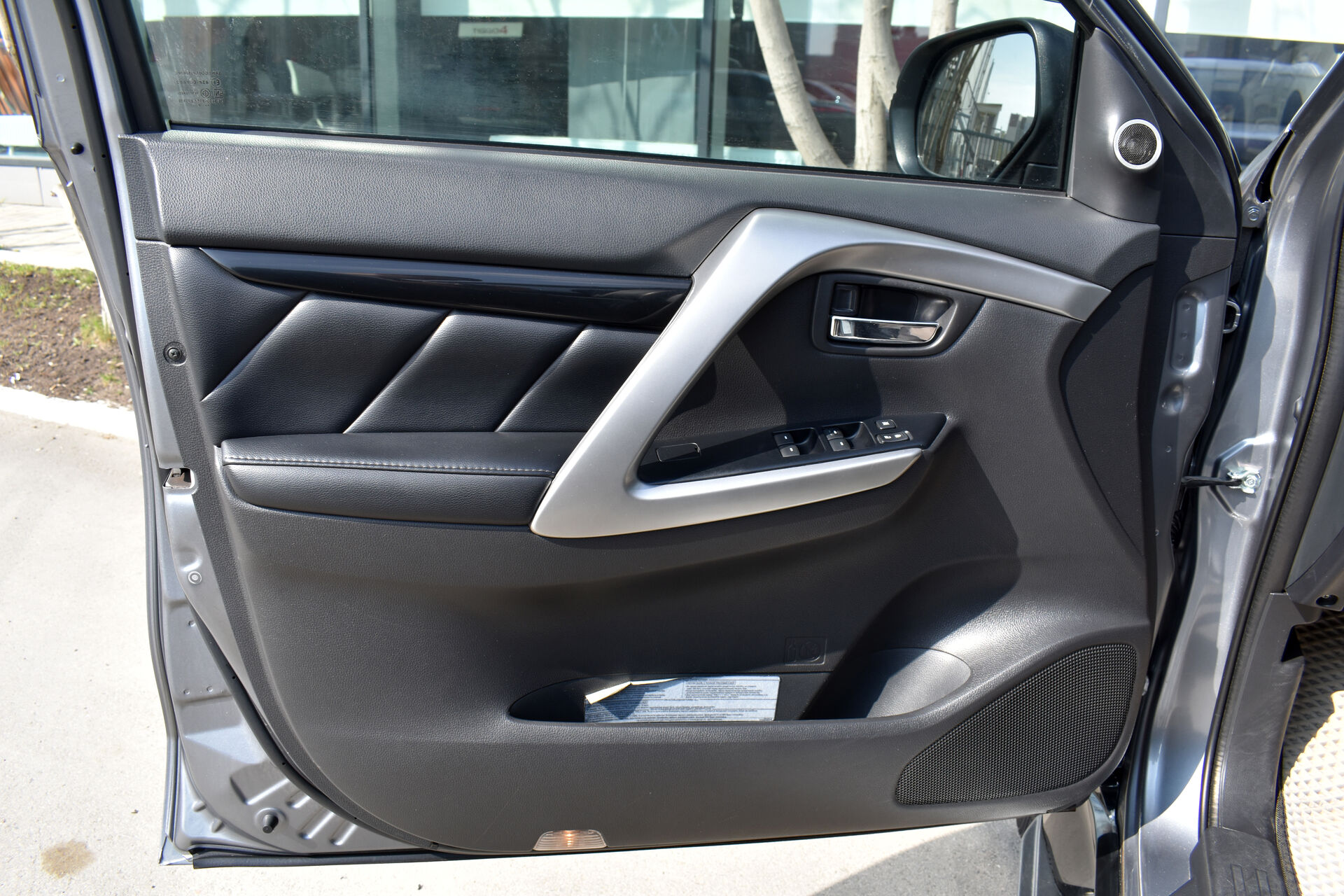 Mitsubishi Pajero Sport, III 2.4d AT (181 л.с.) 4WD 2017