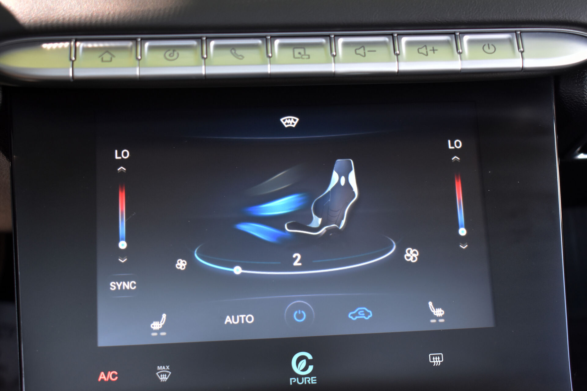 Chery Tiggo 8 Pro Max, I 2.0 AMT (197 л.с.) 4WD 2022