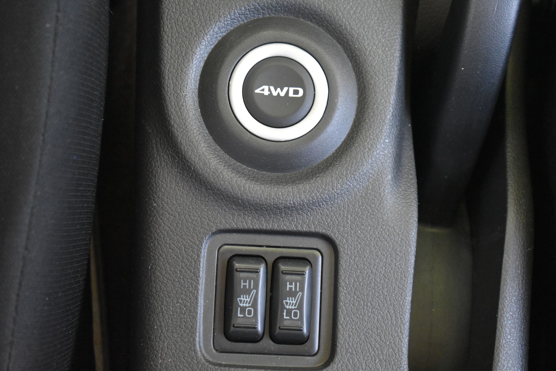 Mitsubishi Outlander, III Рестайлинг 2.0 CVT (146 л.с.) 4WD 2015