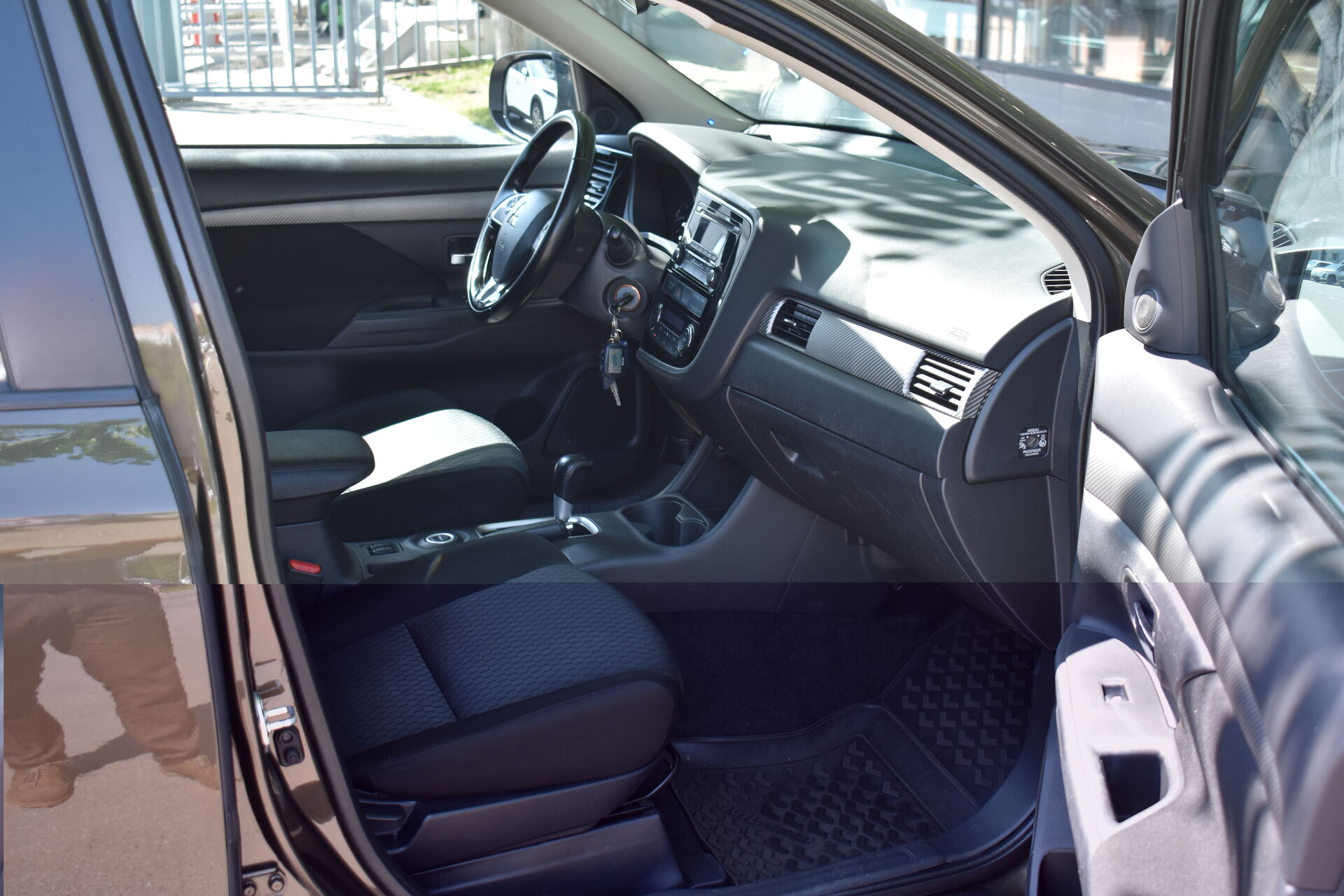 Mitsubishi Outlander, III Рестайлинг 2.0 CVT (146 л.с.) 4WD 2015