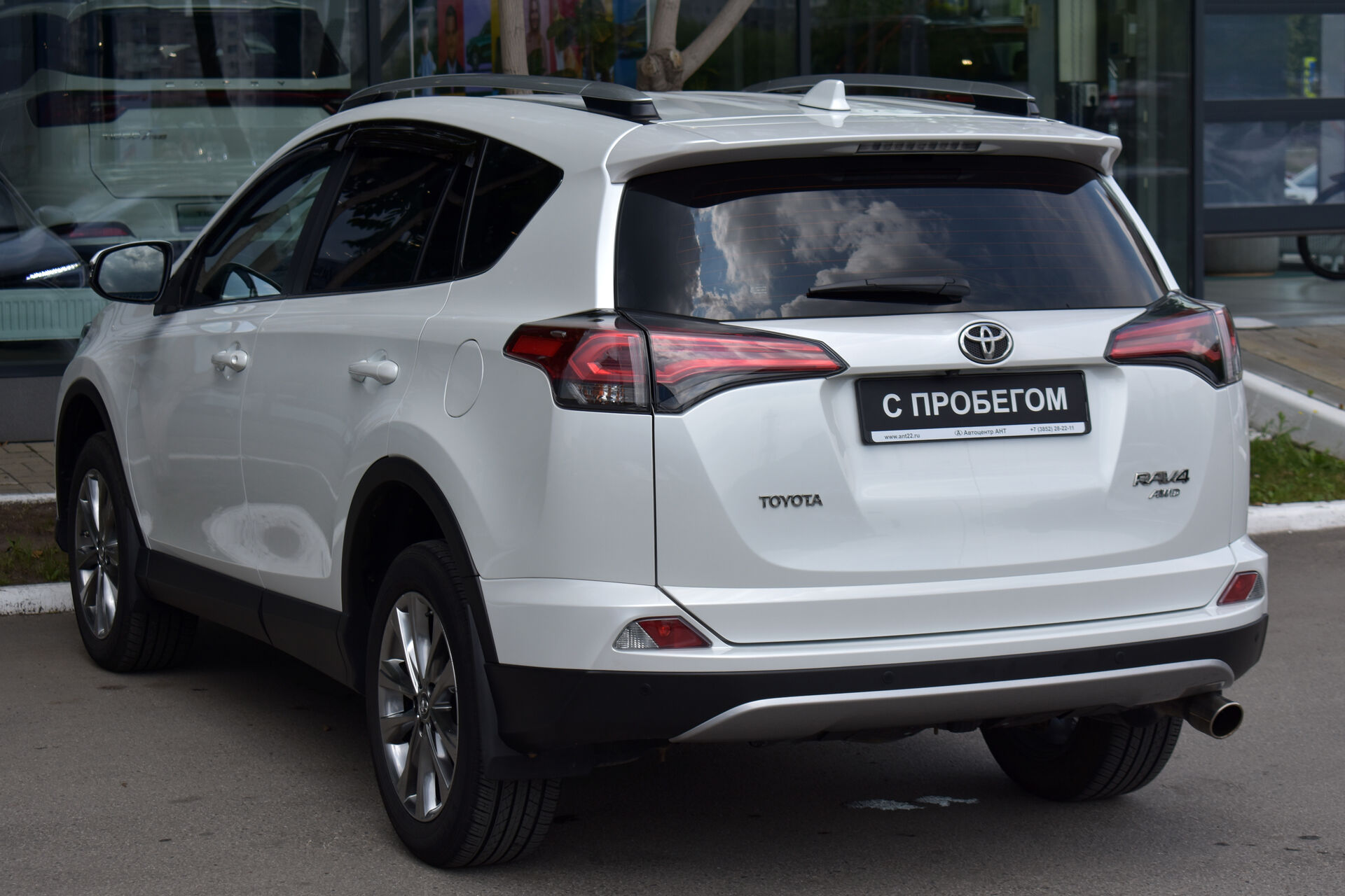 Toyota RAV4, IV (XA40) Рестайлинг 2.0 CVT (146 л.с.) 4WD 2019