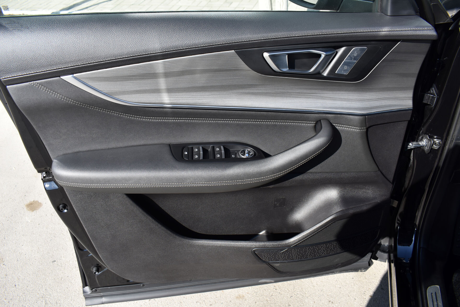 Chery Tiggo 8 Pro Max, I 2.0 AMT (197 л.с.) 4WD 2023