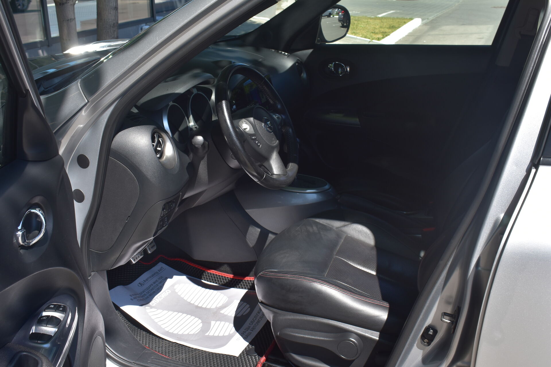 Nissan Juke, I 1.6 CVT (190 л.с.) 4WD 2011