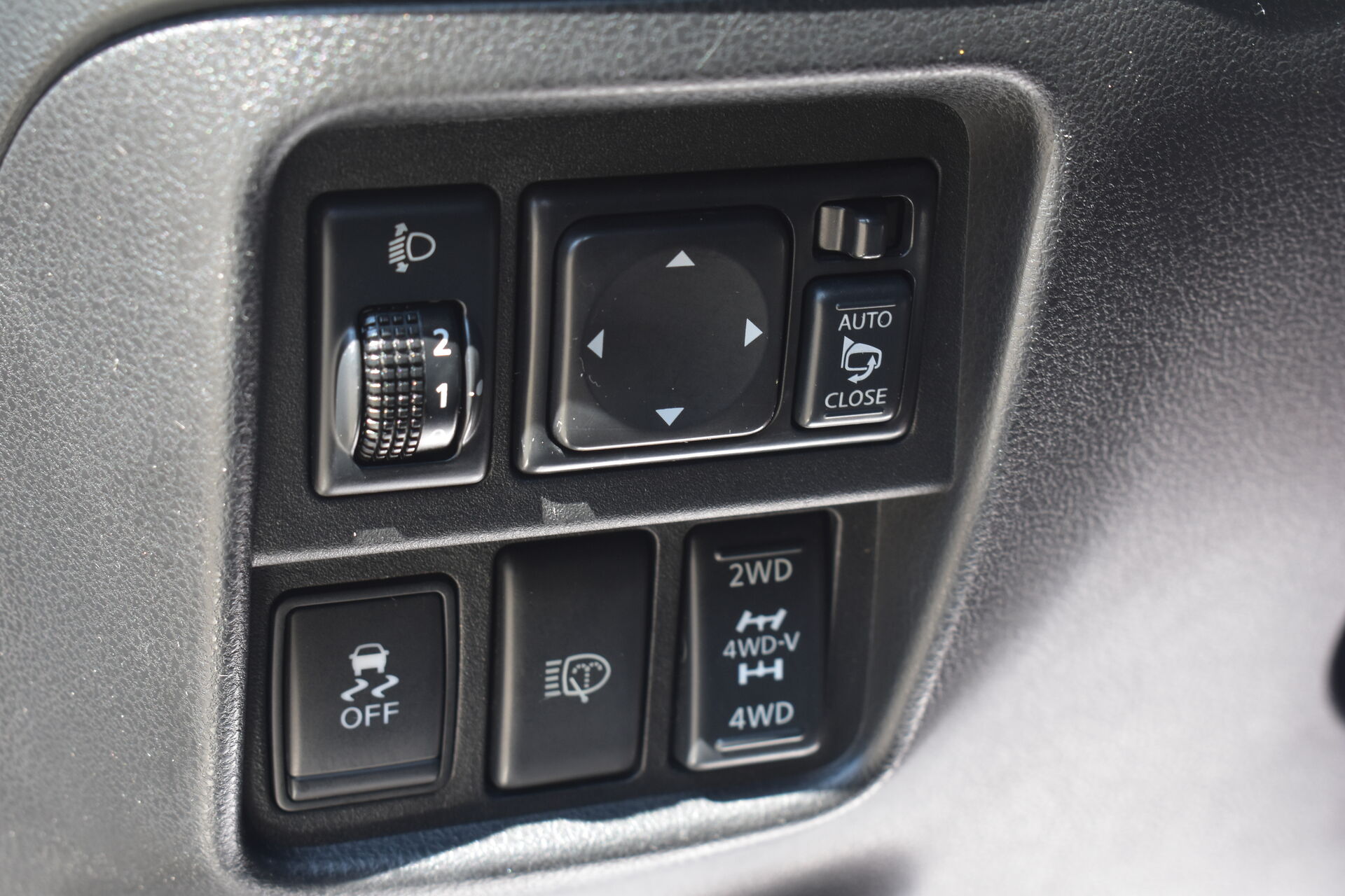 Nissan Juke, I 1.6 CVT (190 л.с.) 4WD 2011