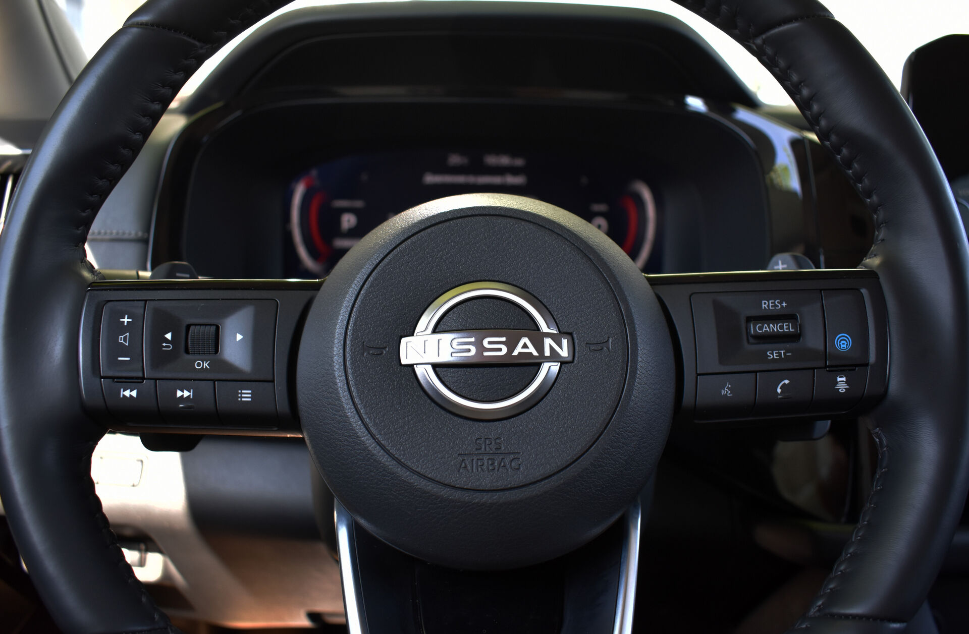 Nissan Pathfinder, V 3.5 AT (275 л.с.) 4WD 2021