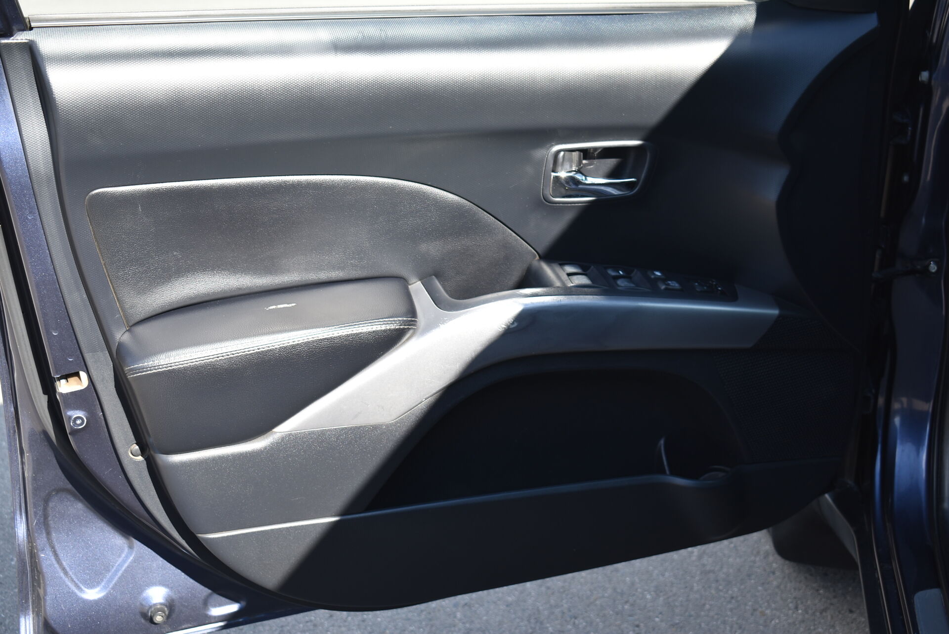 Mitsubishi Outlander, II 2.4 CVT (170 л.с.) 4WD 2007