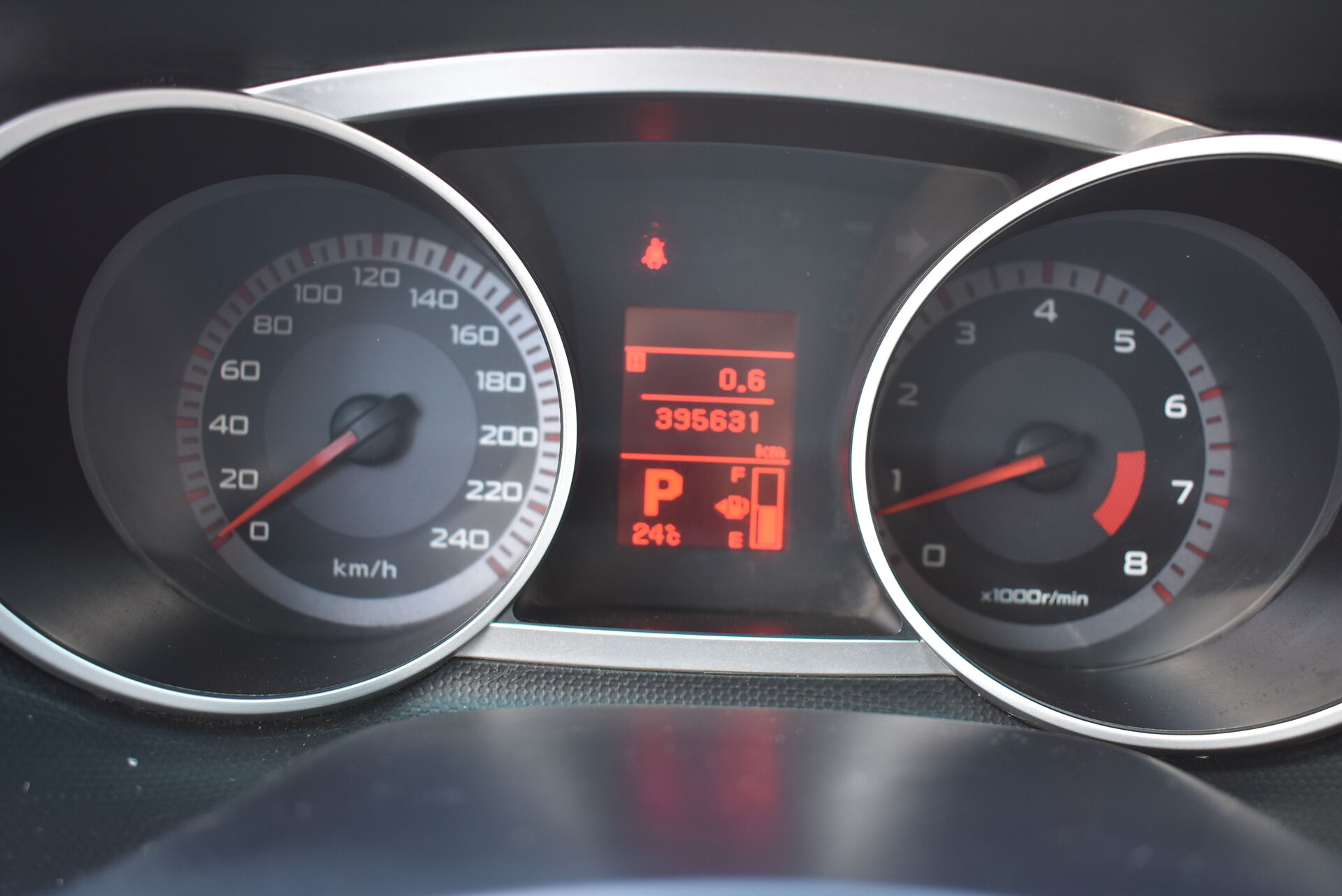 Mitsubishi Outlander, II 2.4 CVT (170 л.с.) 4WD 2007