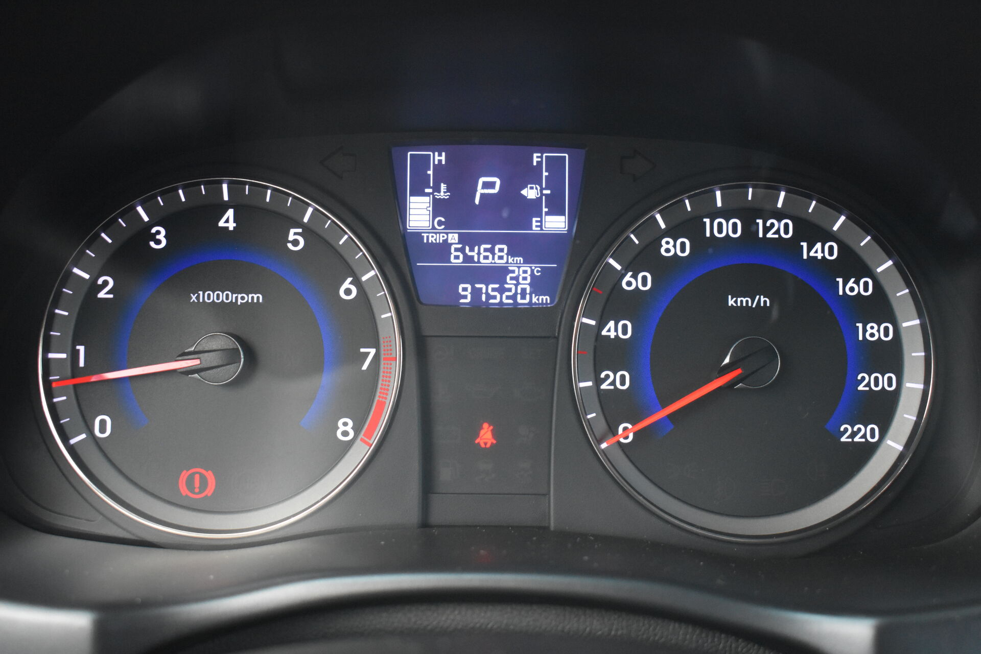 Hyundai Solaris, I Рестайлинг 1.6 AT (123 л.с.) 2014