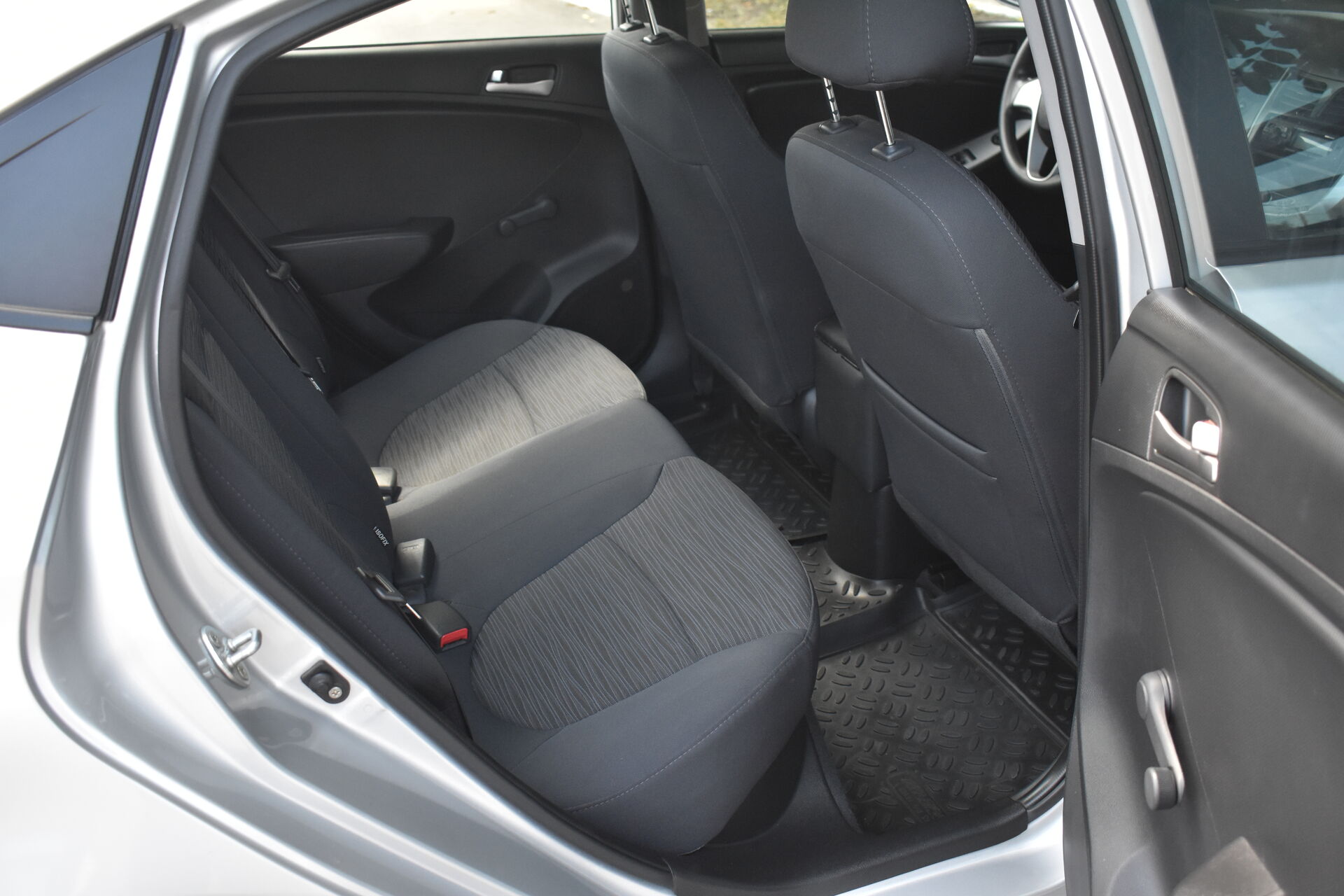 Hyundai Solaris, I Рестайлинг 1.6 AT (123 л.с.) 2014