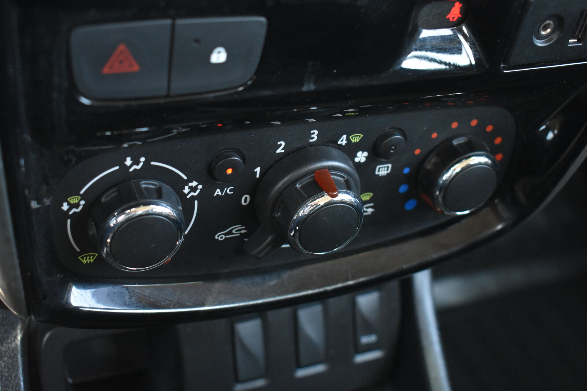 Nissan Terrano, III (D10) 1.6 MT (114 л.с.) 2016