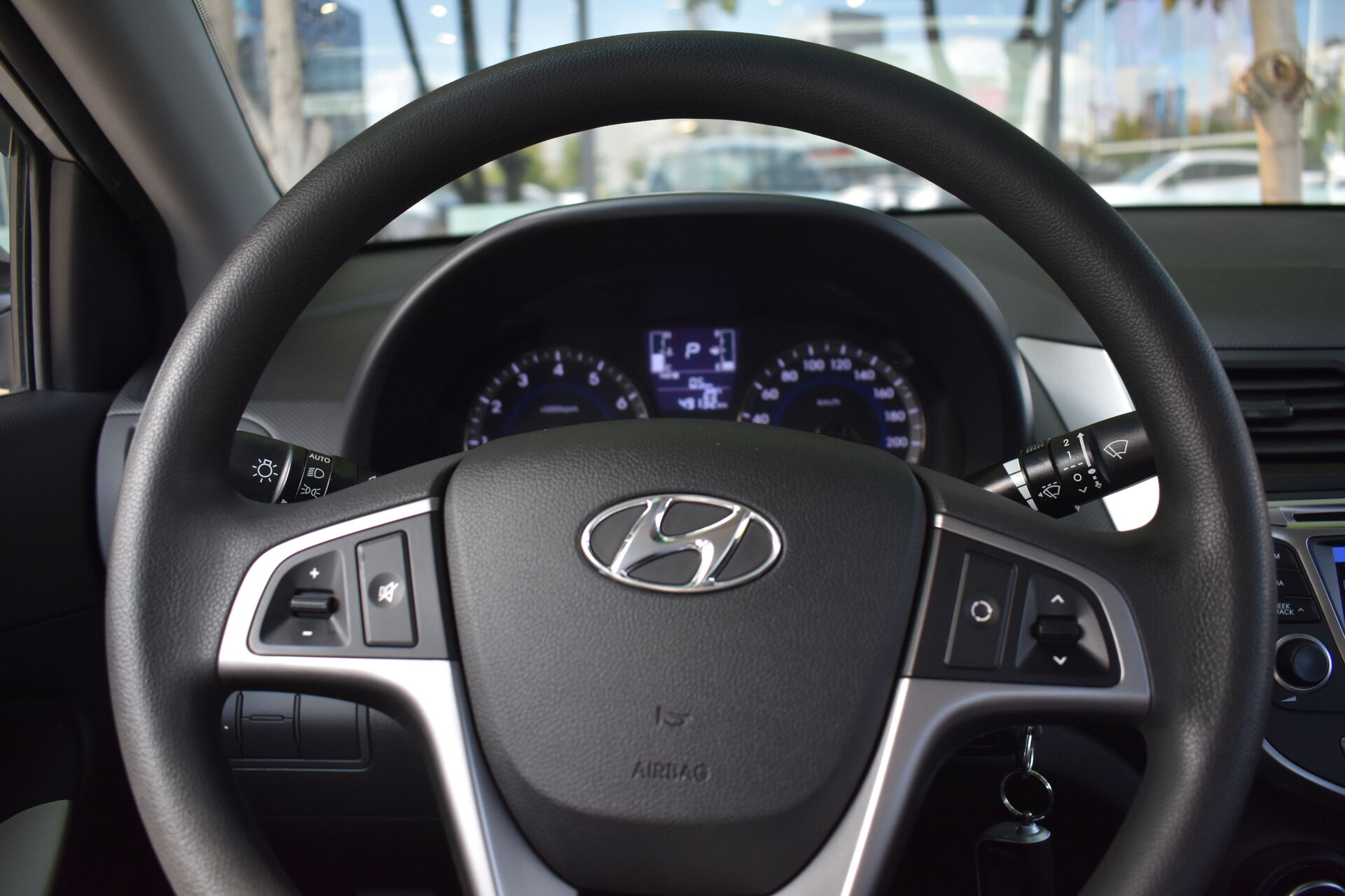 Hyundai Solaris, I Рестайлинг 1.6 AT (123 л.с.) 2016