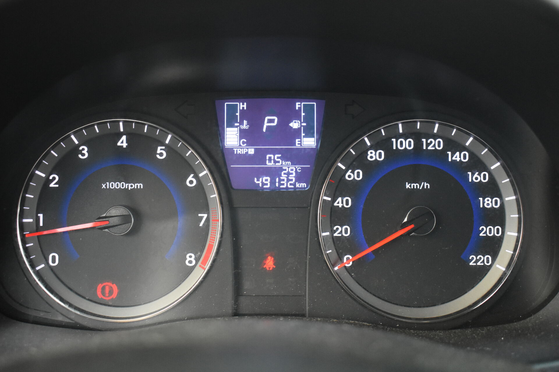 Hyundai Solaris, I Рестайлинг 1.6 AT (123 л.с.) 2016