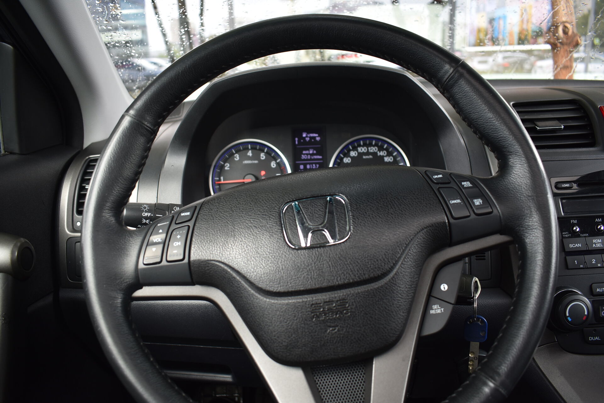 Honda CR-V, III Рестайлинг 2.4 AT (166 л.с.) 4WD 2012