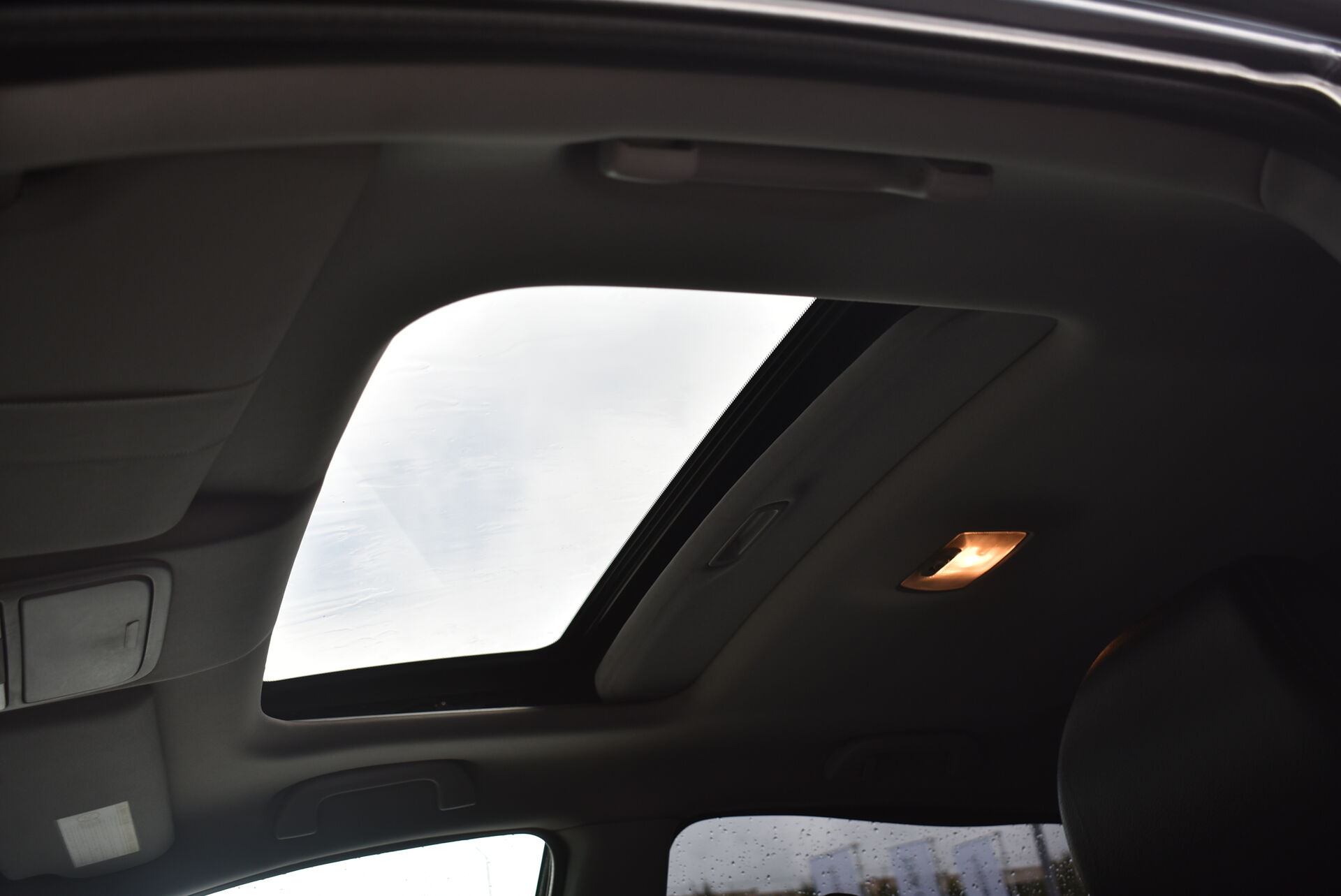 Honda CR-V, III Рестайлинг 2.4 AT (166 л.с.) 4WD 2012