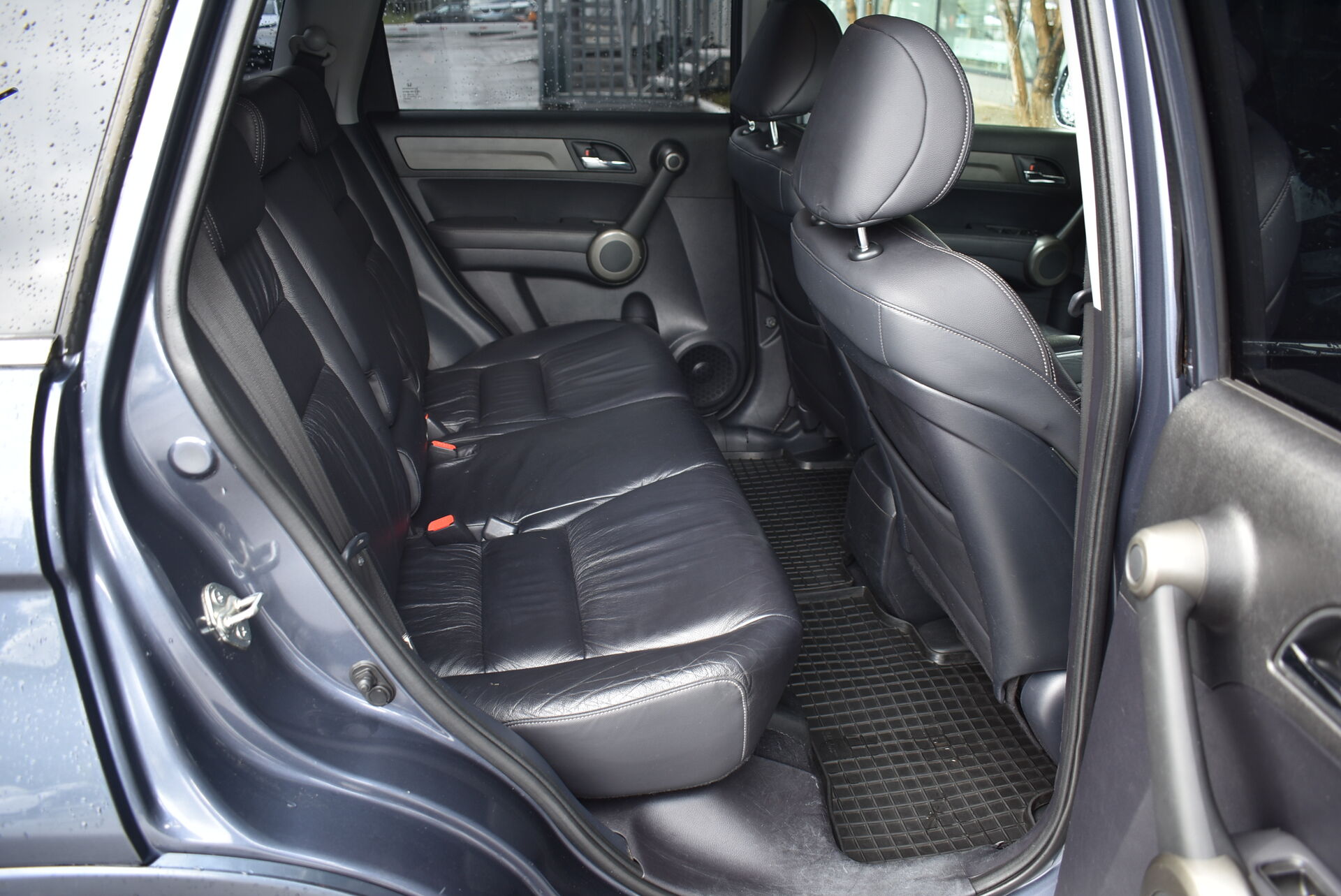 Honda CR-V, III Рестайлинг 2.4 AT (166 л.с.) 4WD 2012