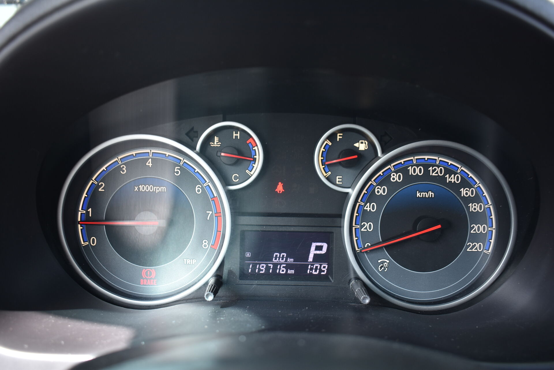 Suzuki SX4, I (Classic) Рестайлинг 1.6 AT (112 л.с.) 4WD 2013