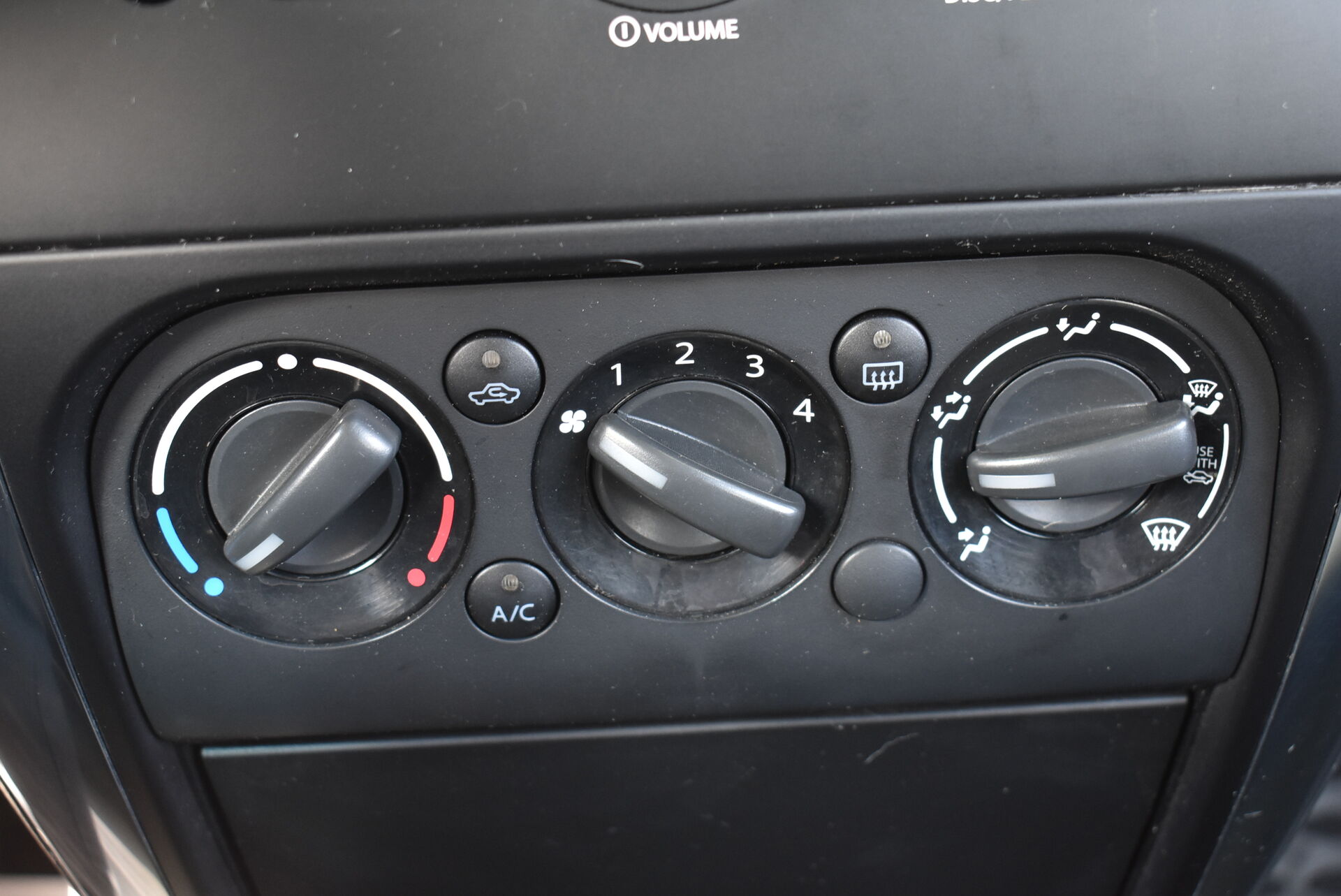 Suzuki SX4, I (Classic) Рестайлинг 1.6 AT (112 л.с.) 4WD 2013