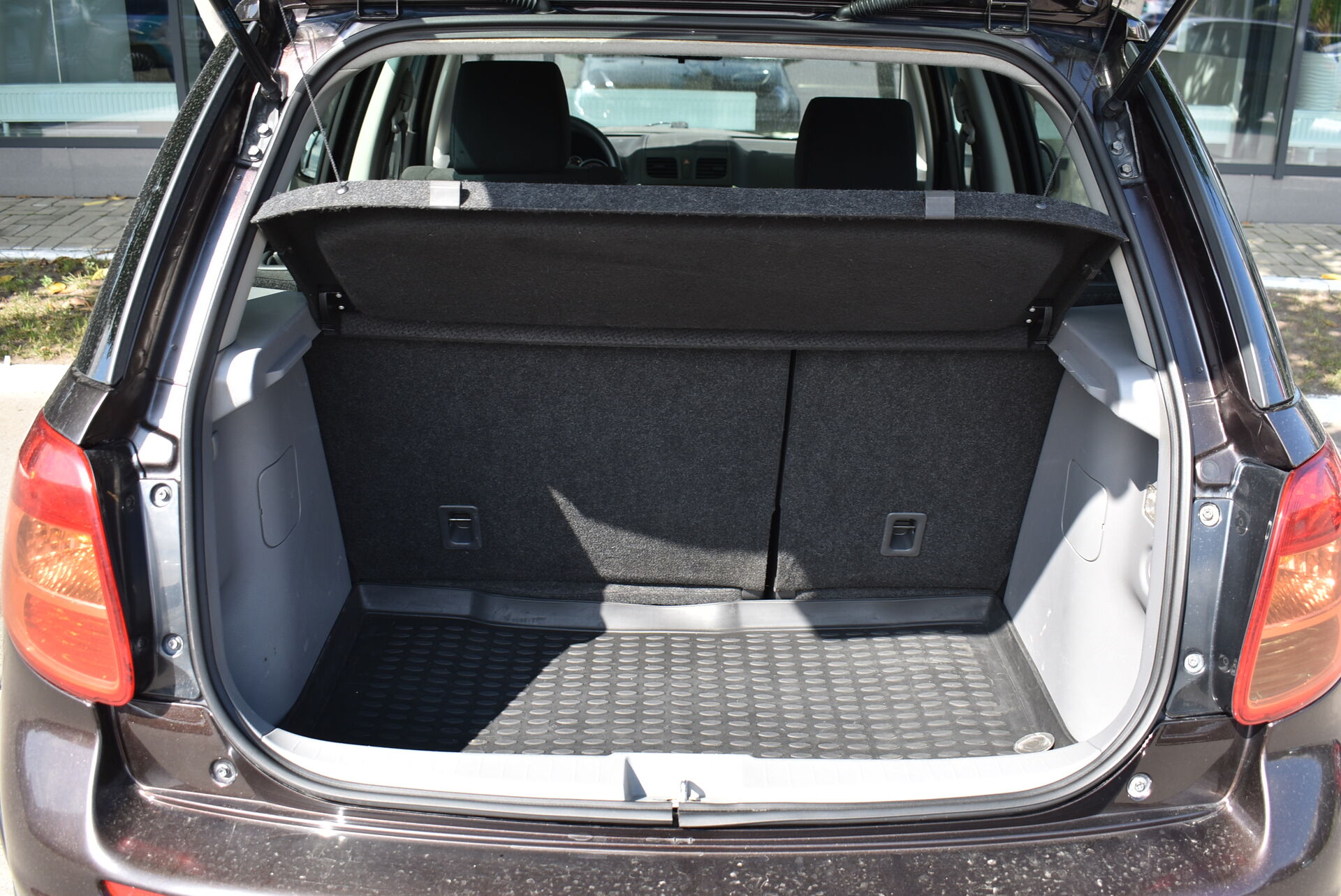 Suzuki SX4, I (Classic) Рестайлинг 1.6 AT (112 л.с.) 4WD 2013