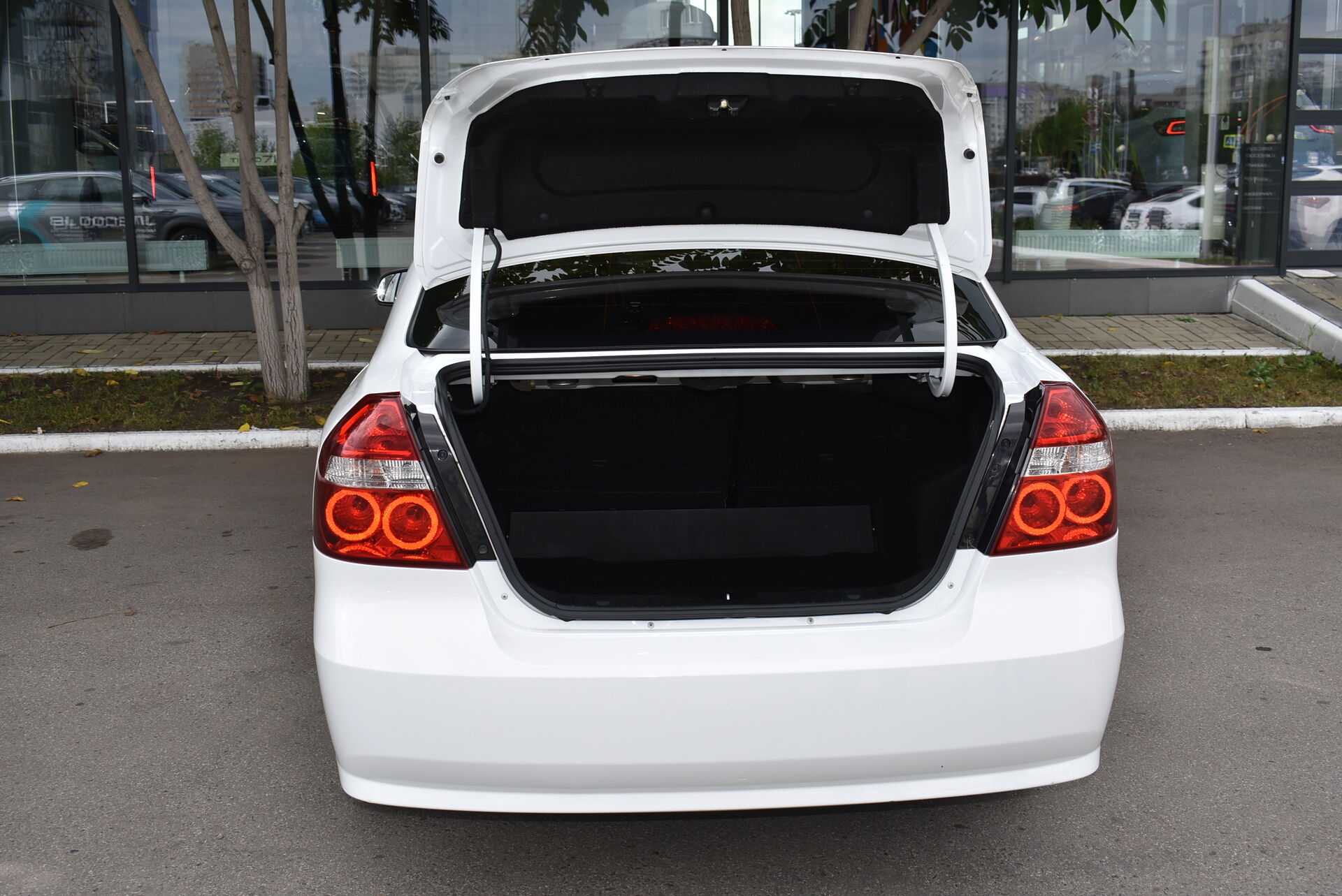 Ravon Nexia R3, I 1.5 MT (107 л.с.) 2018