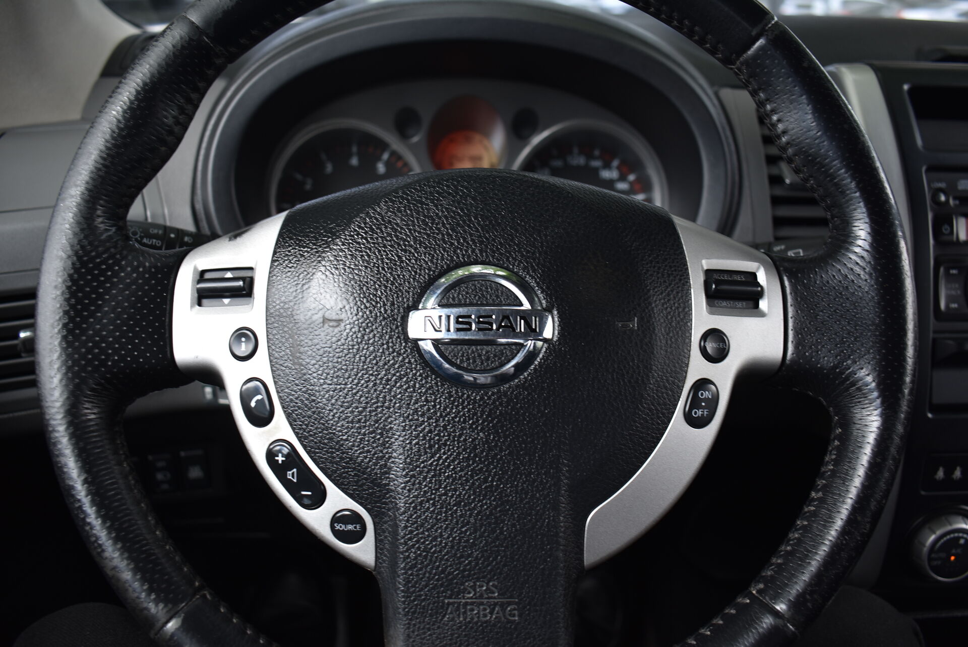 Nissan X-Trail, II 2.0 MT (141 л.с.) 4WD 2008