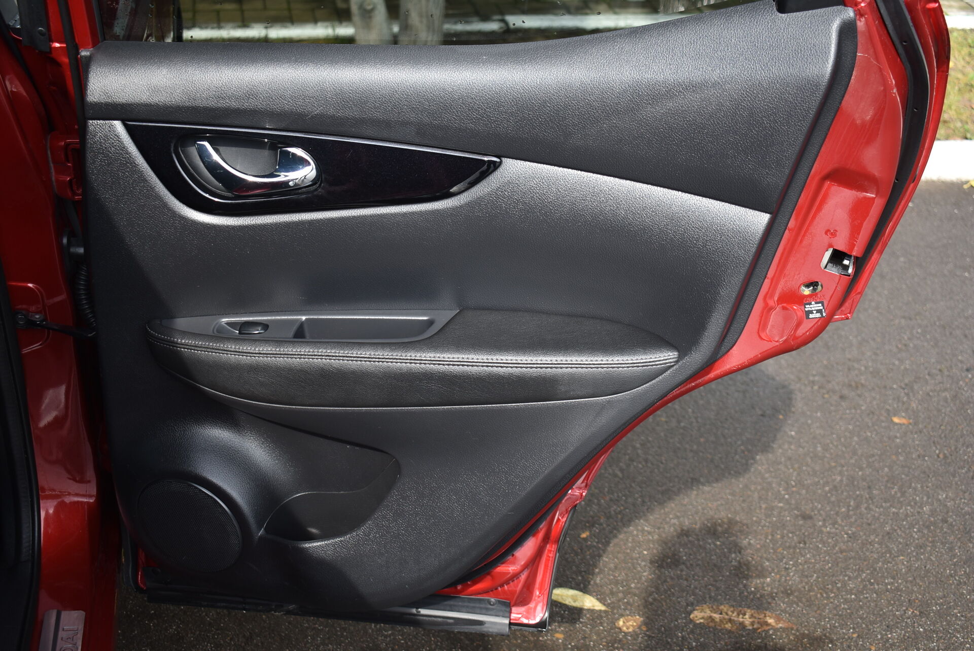 Nissan Qashqai, II 2.0 CVT (144 л.с.) 4WD 2014