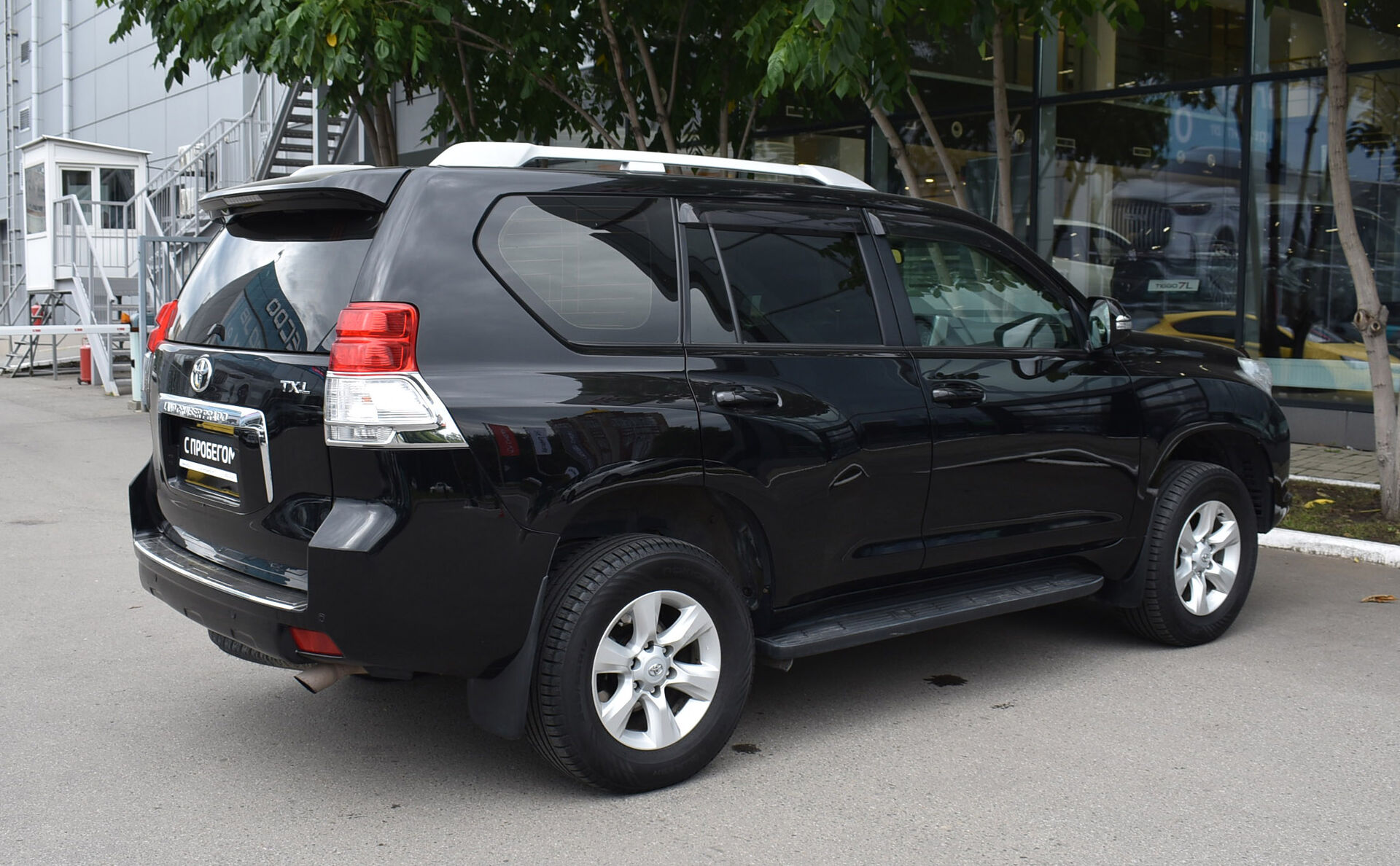 Toyota Land Cruiser Prado, 150 Series 2.7 AT (163 л.с.) 4WD 2013