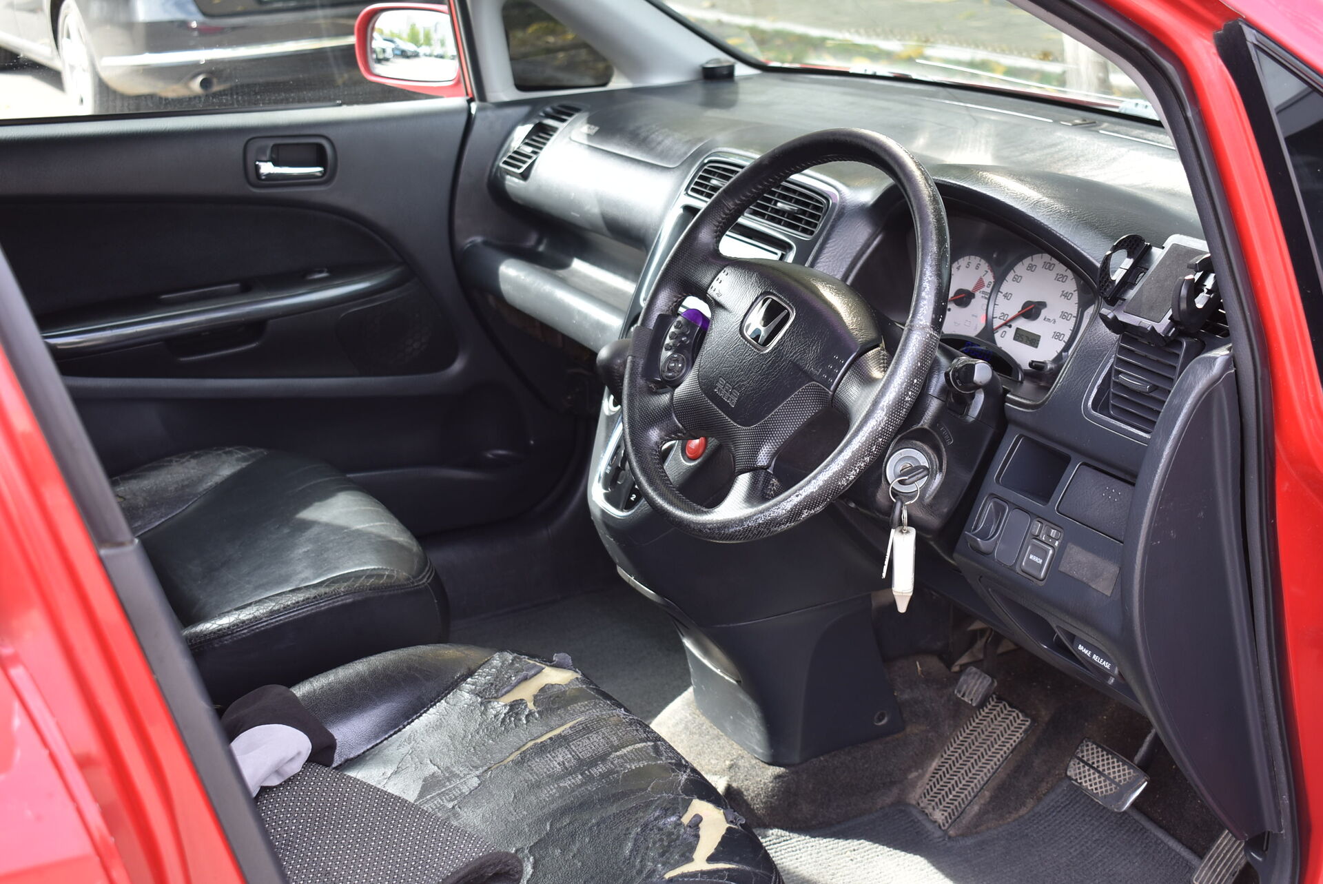 Honda Stream, I 1.7 AT (130 л.с.) 2002