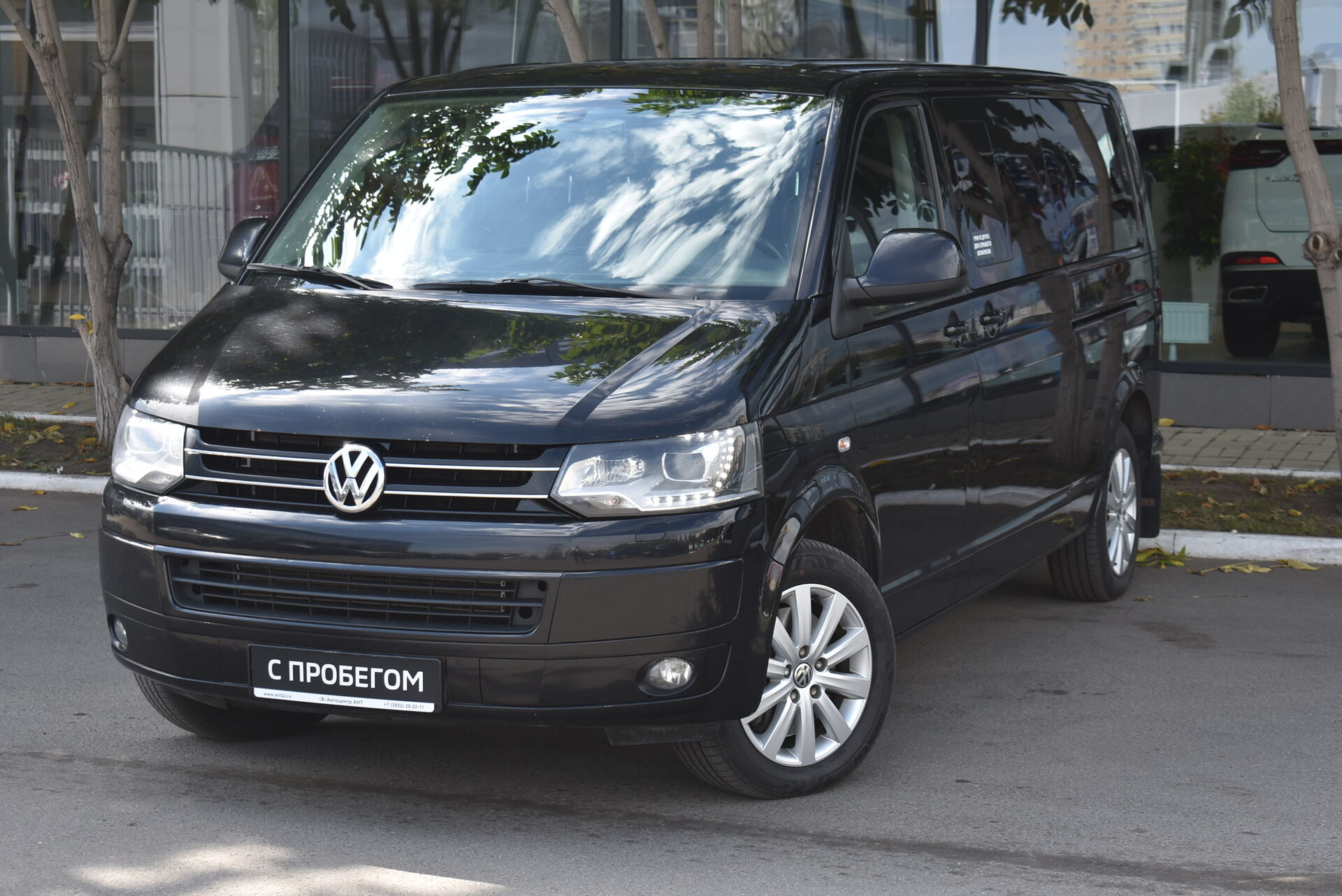 Volkswagen Caravelle, T5 Рестайлинг 2.0d AMT (180 л.с.) 4WD 2012