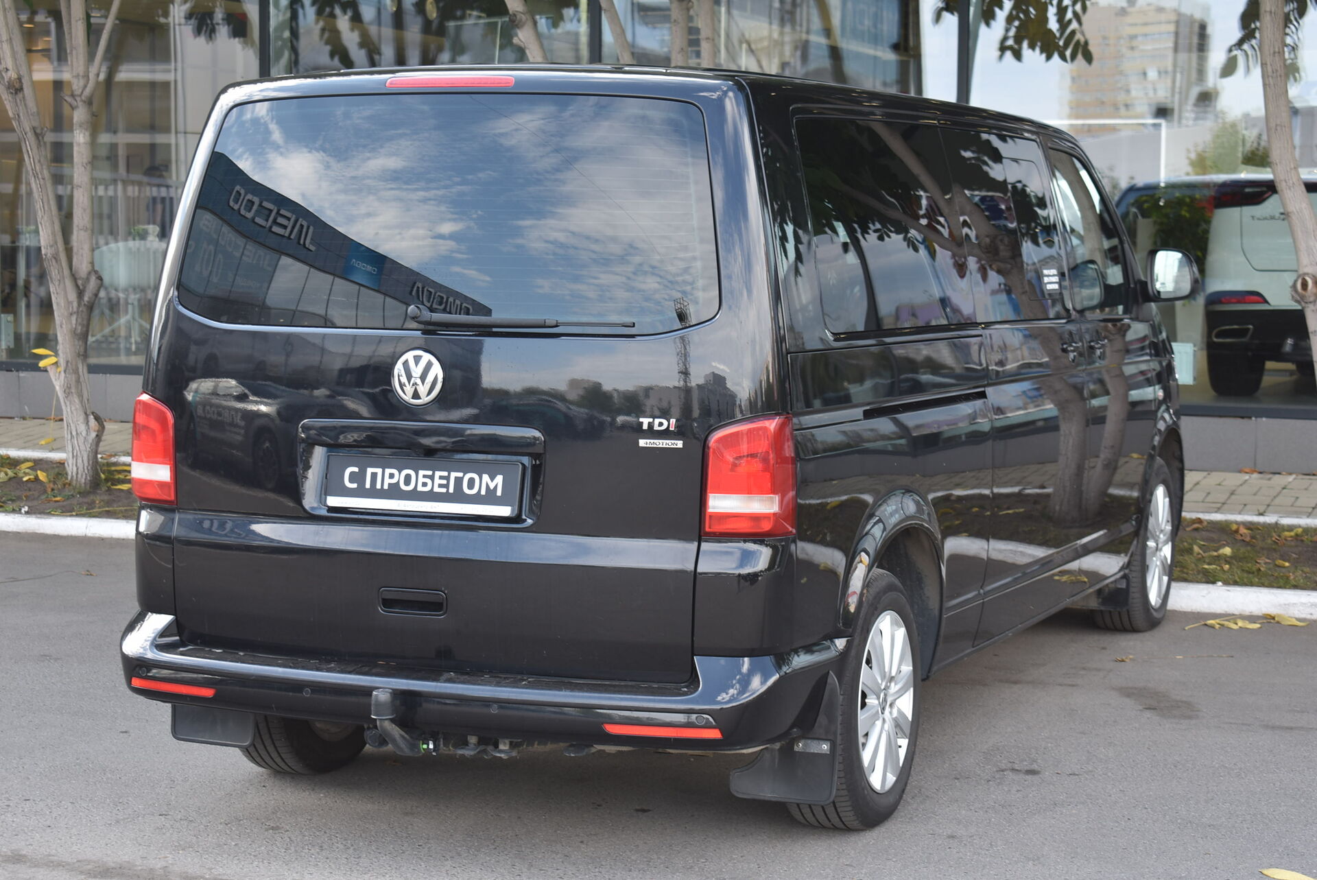 Volkswagen Caravelle, T5 Рестайлинг 2.0d AMT (180 л.с.) 4WD 2012