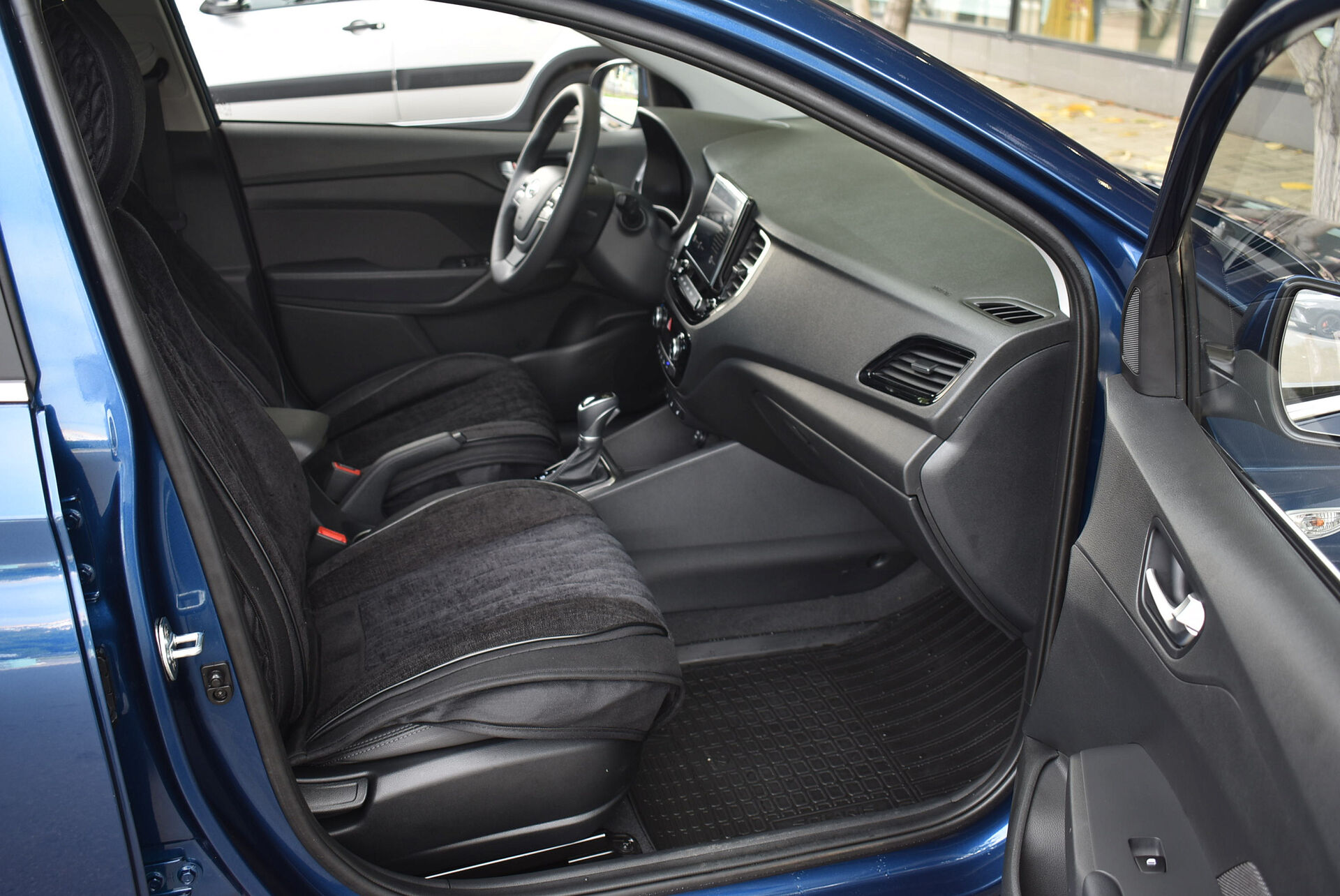 Solaris HS, I 1.6 AT (123 л.с.) 2024