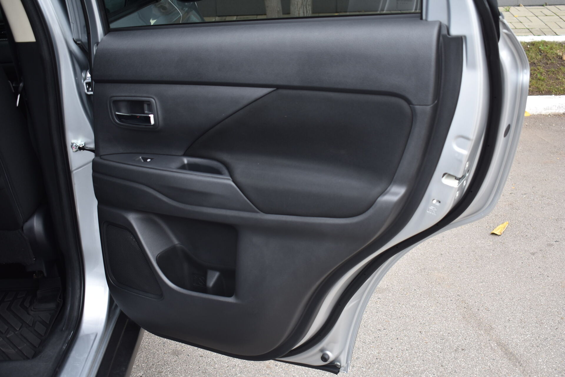 Mitsubishi Outlander, III Рестайлинг 2 2.0 CVT (146 л.с.) 2018