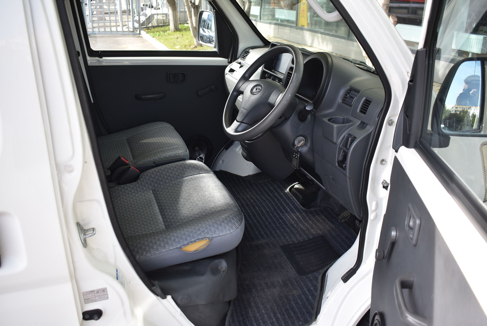 Daihatsu Hijet, X 0.7 AT (53 л.с.) 4WD 2017