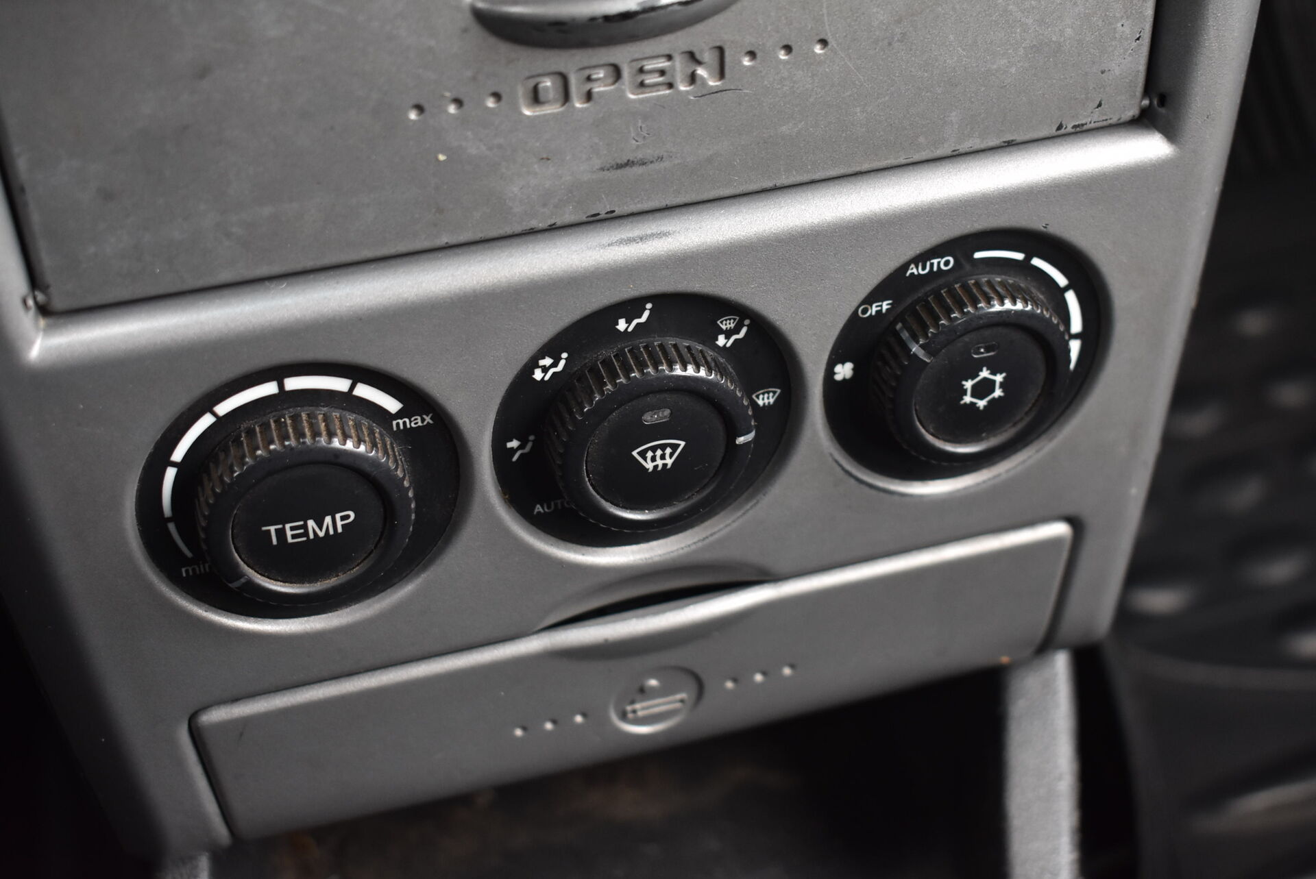 Lada (ВАЗ) Priora, I 1.6 MT (98 л.с.) 2009